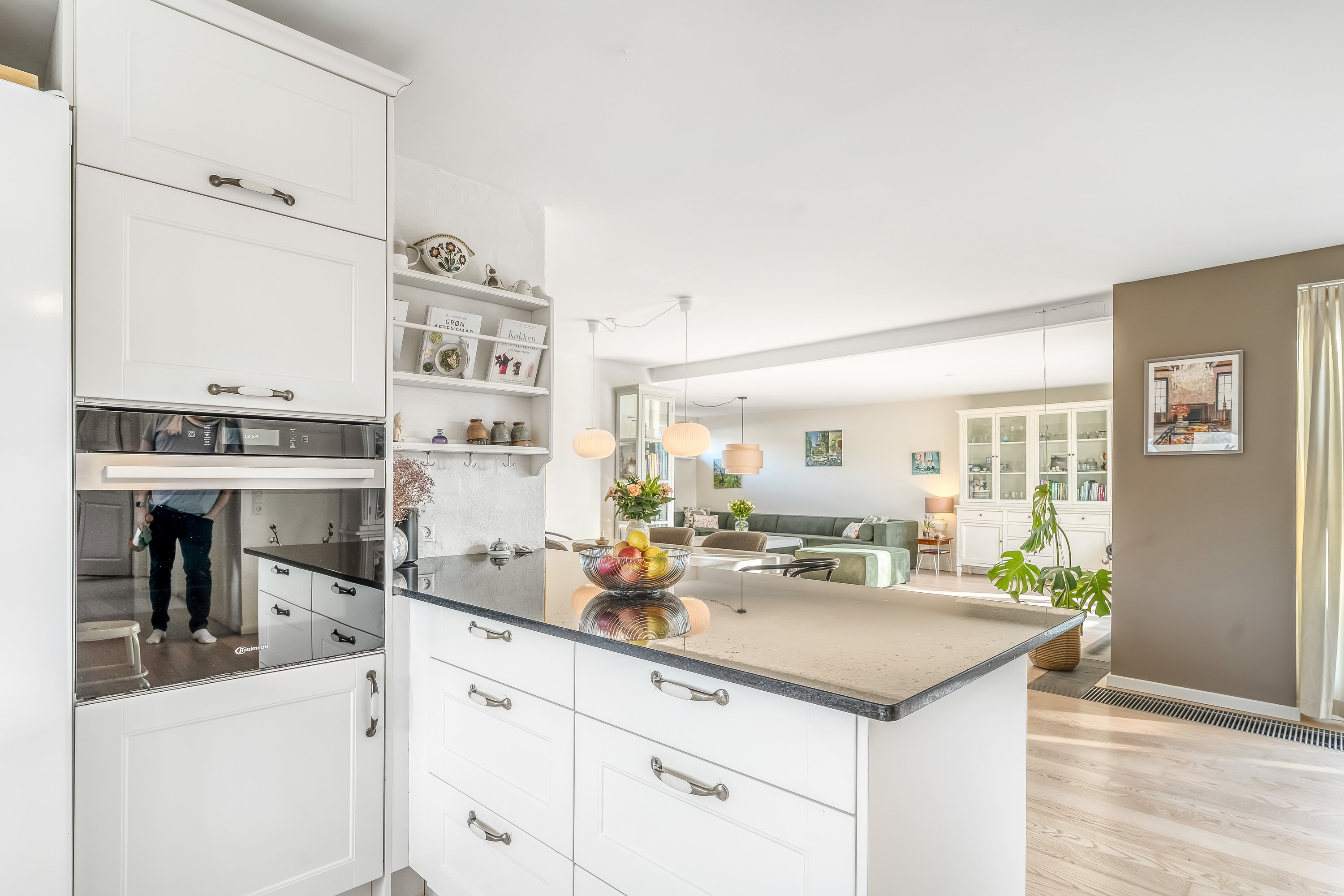 Fremhævet køkken billede i fuldskærmstilstand. Billede af Søparken 4, Annisse, 3200 Helsinge