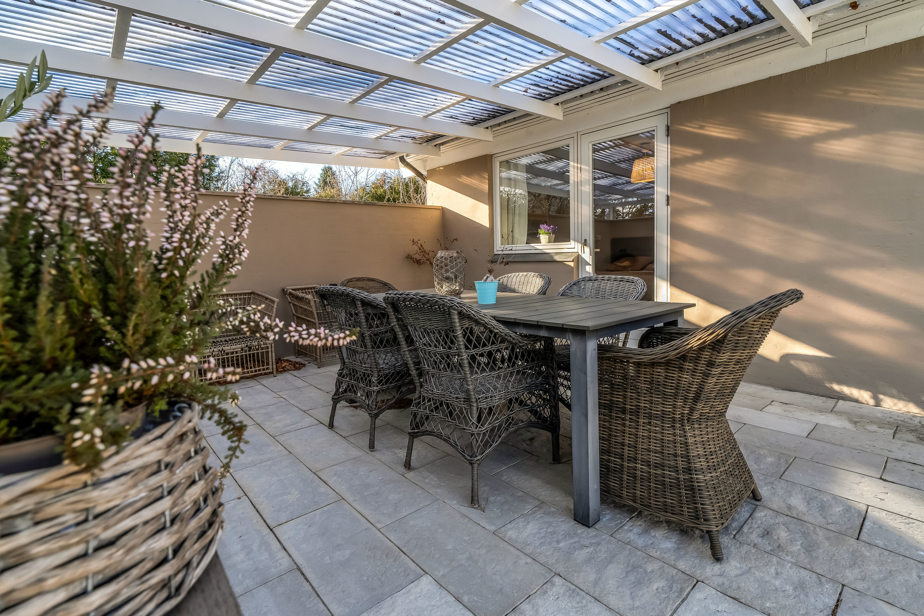 Fremhævet overdækket terrasse billede i fuldskærmstilstand. Billede af Søparken 4, Annisse, 3200 Helsinge