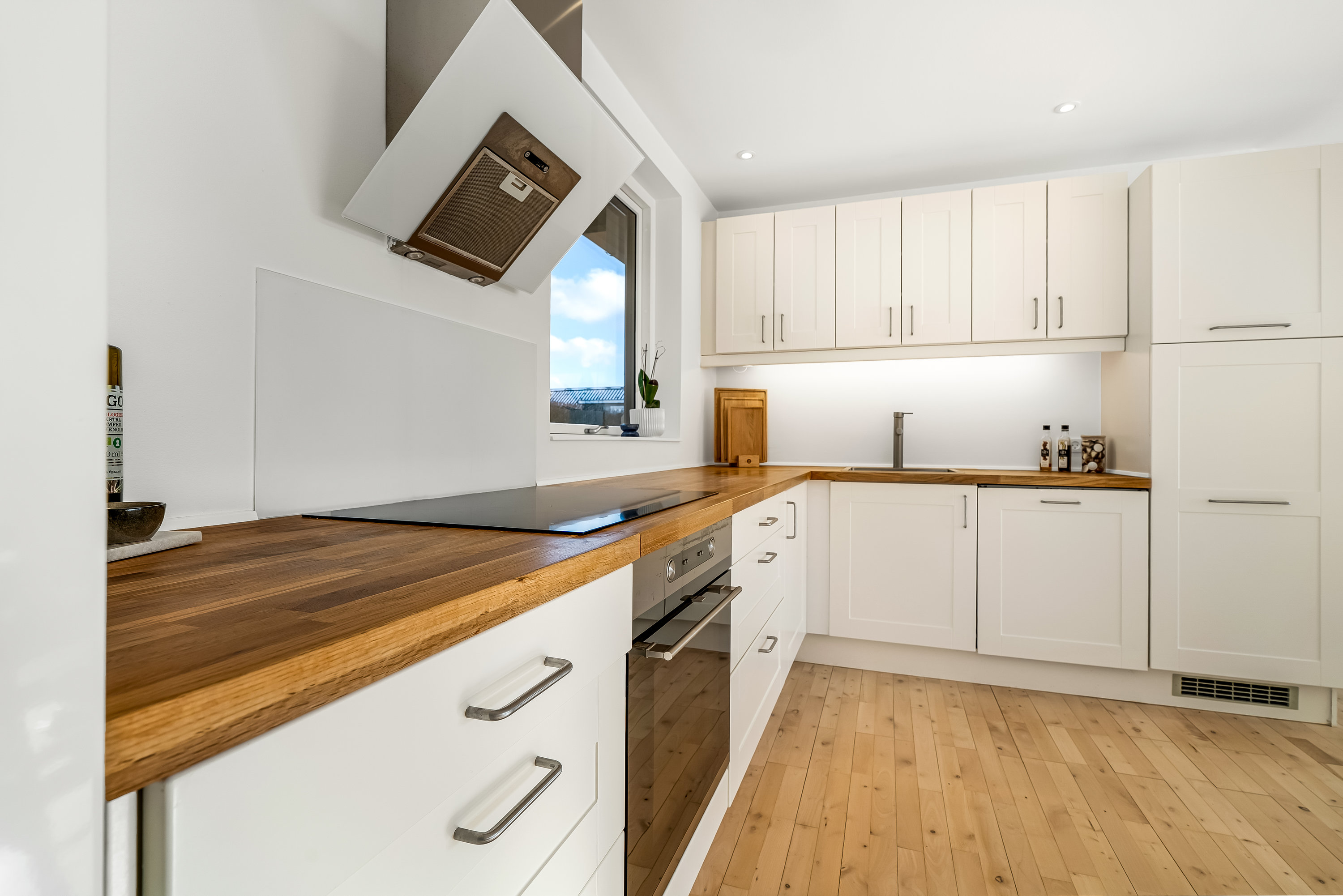 Fremhævet køkken billede i fuldskærmstilstand. Billede af Tulstrup Have 4, Tulstrup, 3400 Hillerød