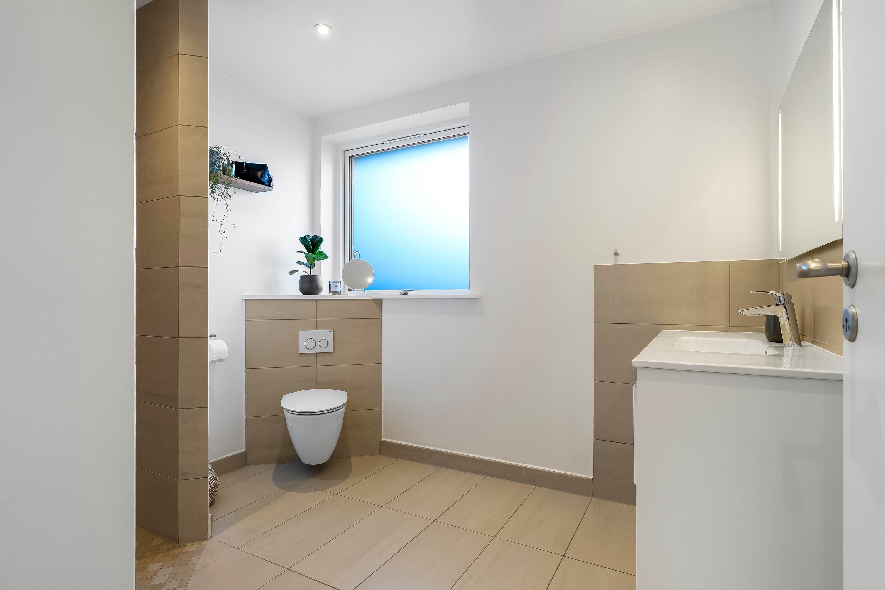 Fremhævet badeværelse billede i fuldskærmstilstand. Billede af Tulstrup Have 4, Tulstrup, 3400 Hillerød