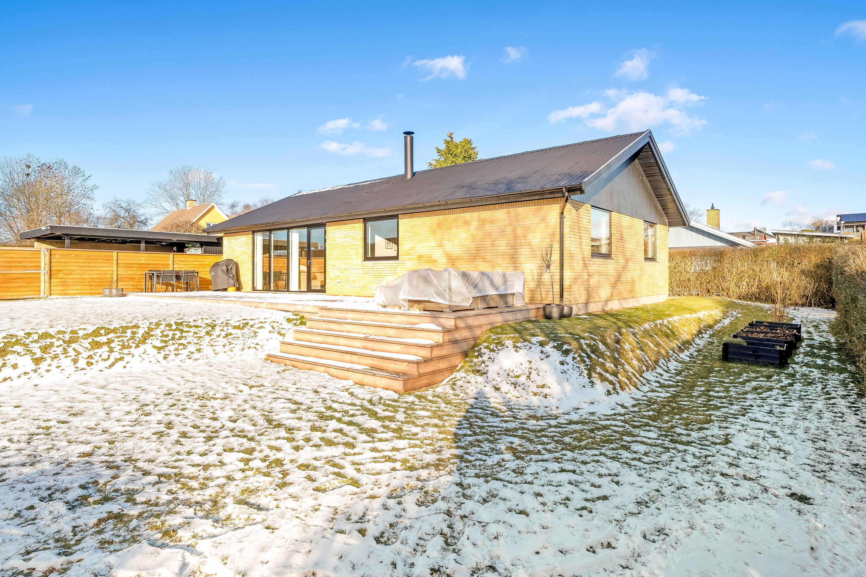 Fremhævet facade billede i fuldskærmstilstand. Billede af Tulstrup Have 4, Tulstrup, 3400 Hillerød