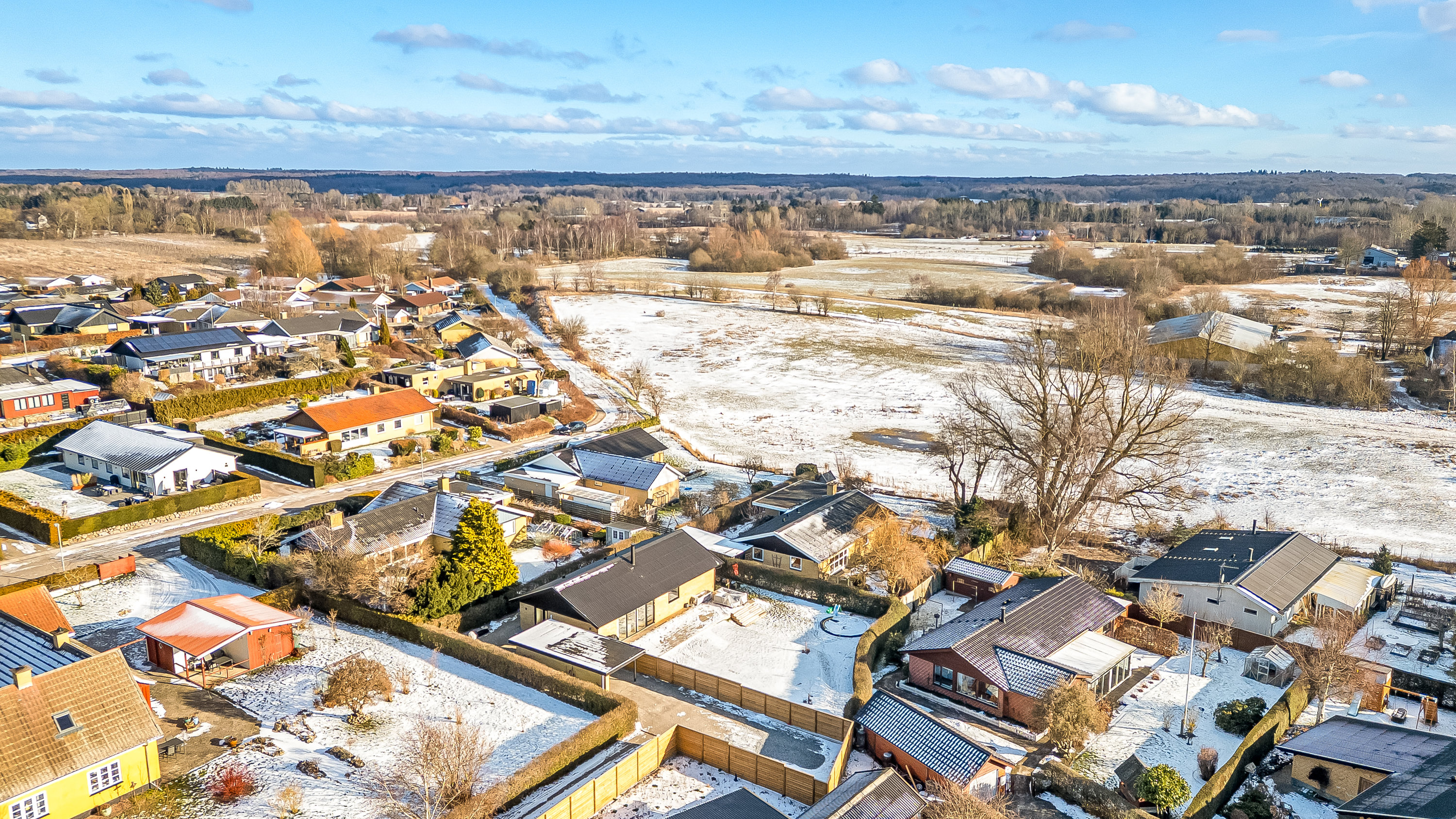 Fremhævet luftfoto billede i fuldskærmstilstand. Billede af Tulstrup Have 4, Tulstrup, 3400 Hillerød