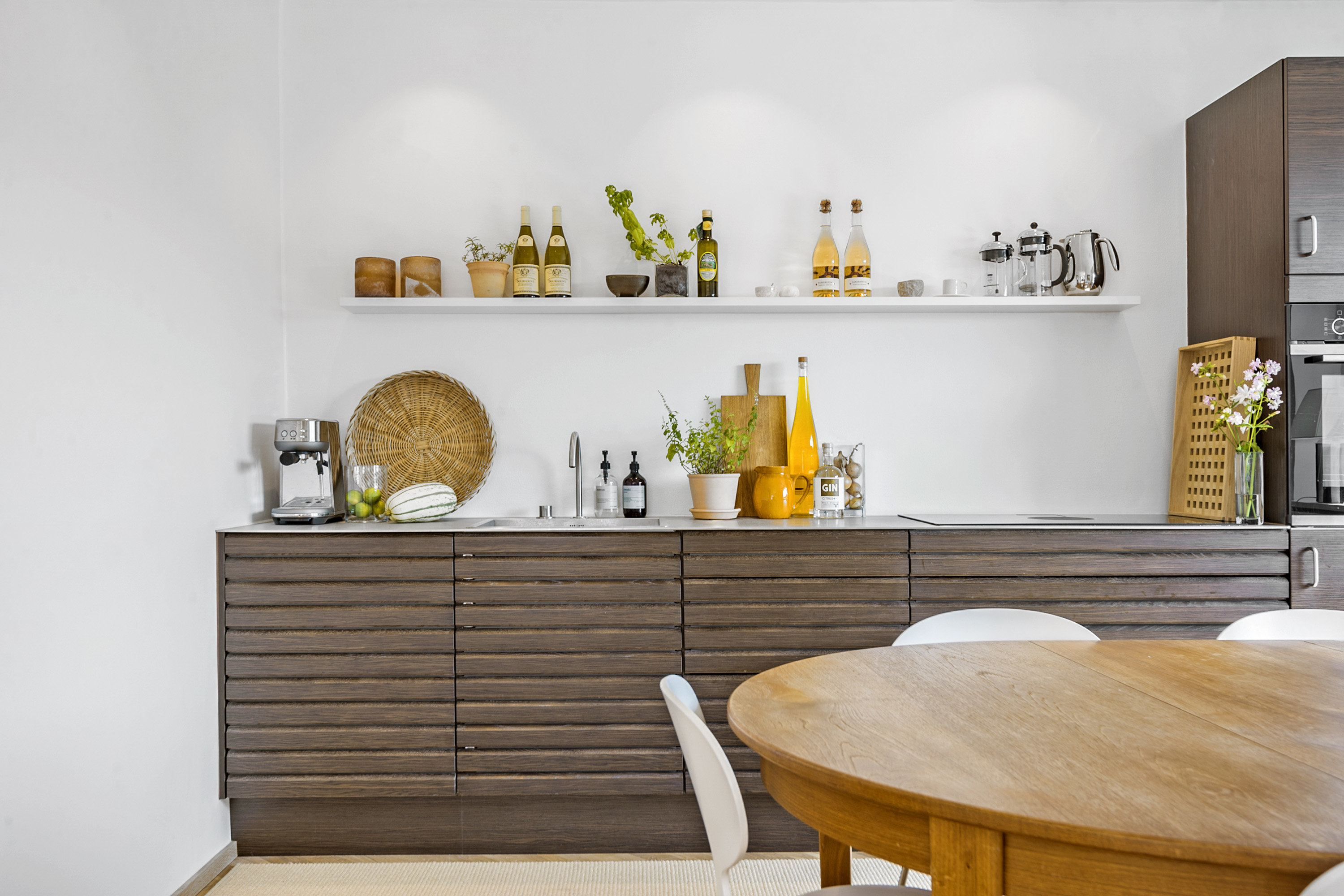 Fremhævet køkken/alrum billede i fuldskærmstilstand. Billede af Ellemarksvej 9, 1., 8000 Aarhus C