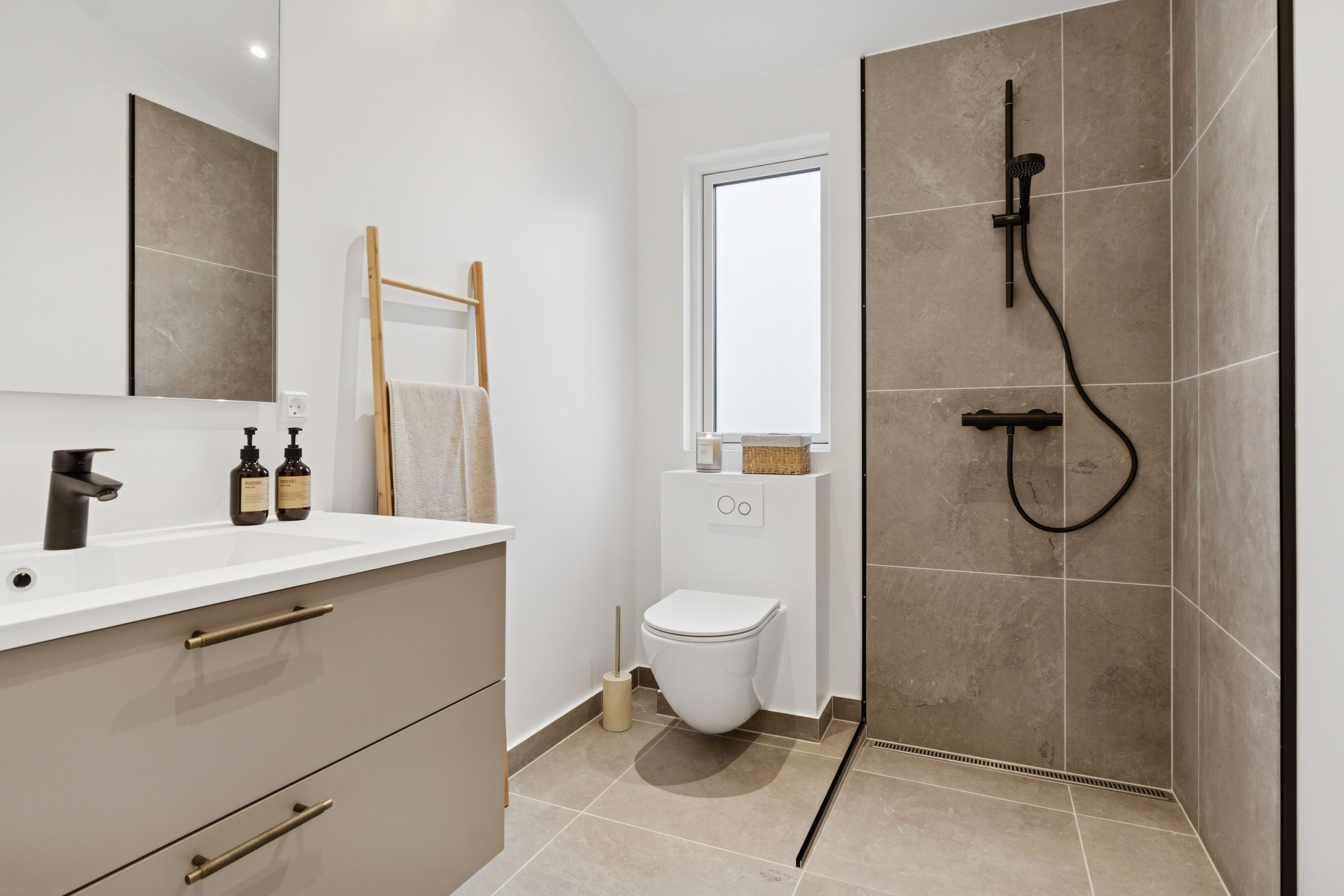 Fremhævet  billede i fuldskærmstilstand. Billede af Esrumvej 436A, Plejelt, 3080 Tikøb