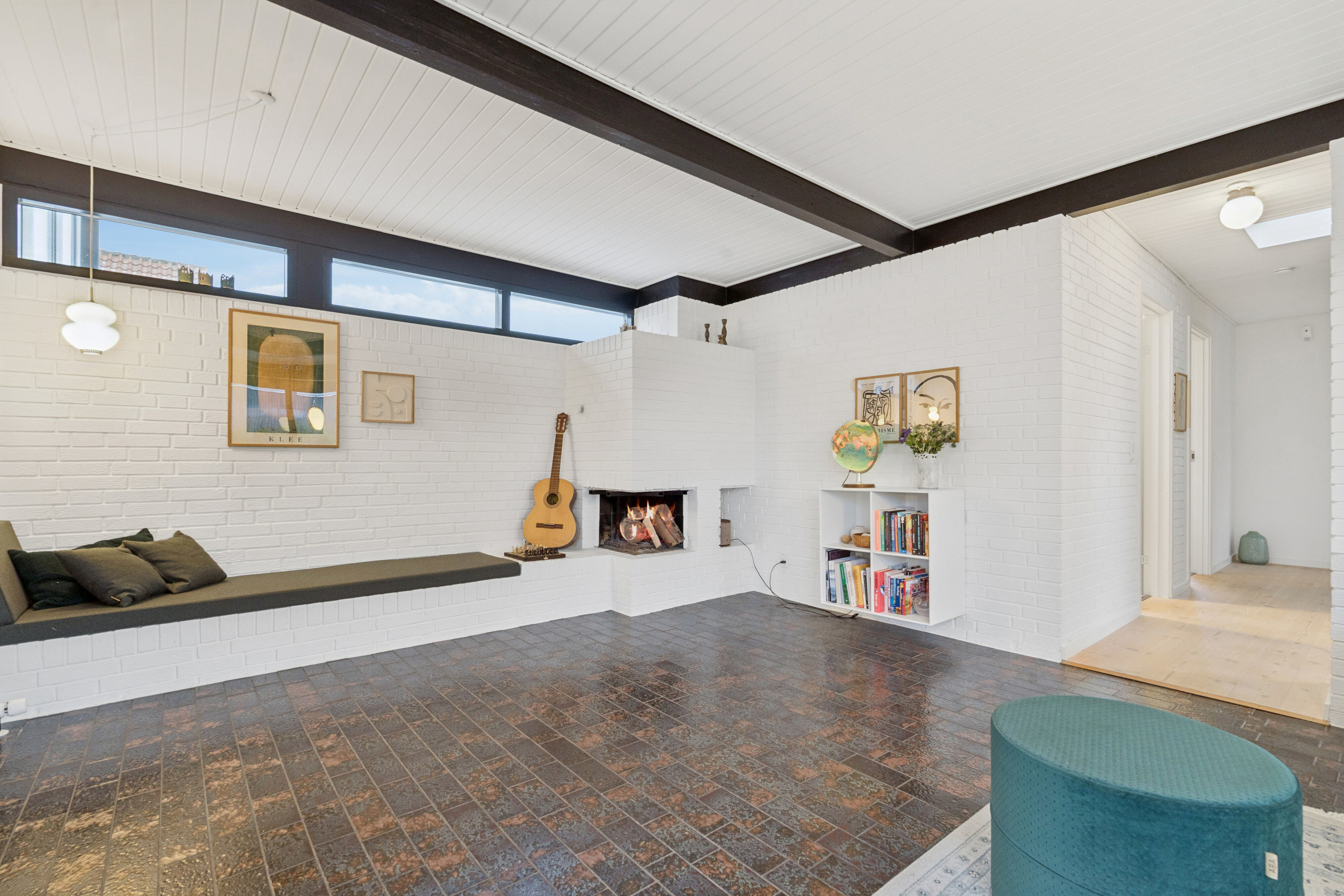 Fremhævet stue billede i fuldskærmstilstand. Billede af Thornbæks Allé 22, 8270 Højbjerg