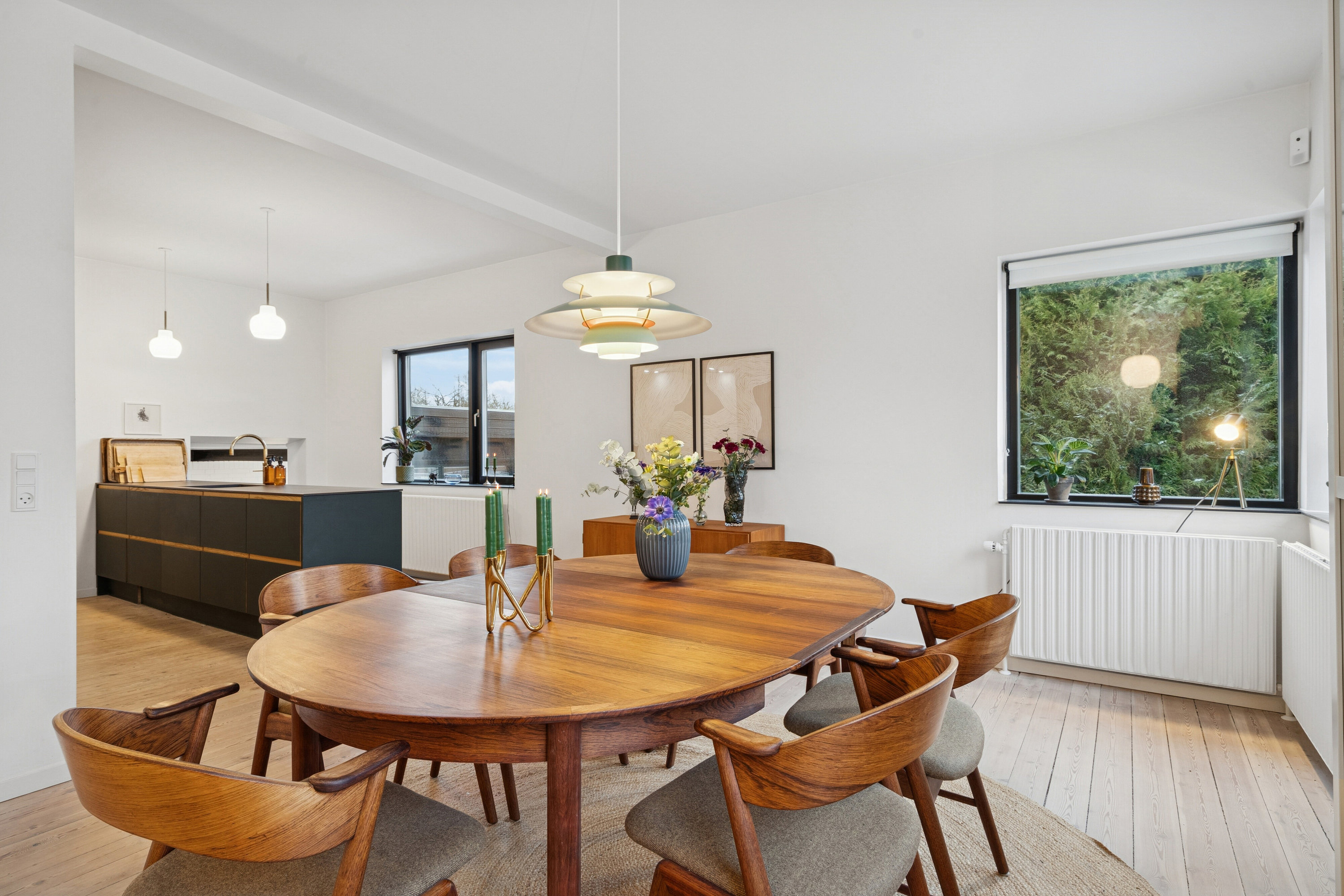 Fremhævet alrum billede i fuldskærmstilstand. Billede af Thornbæks Allé 22, 8270 Højbjerg