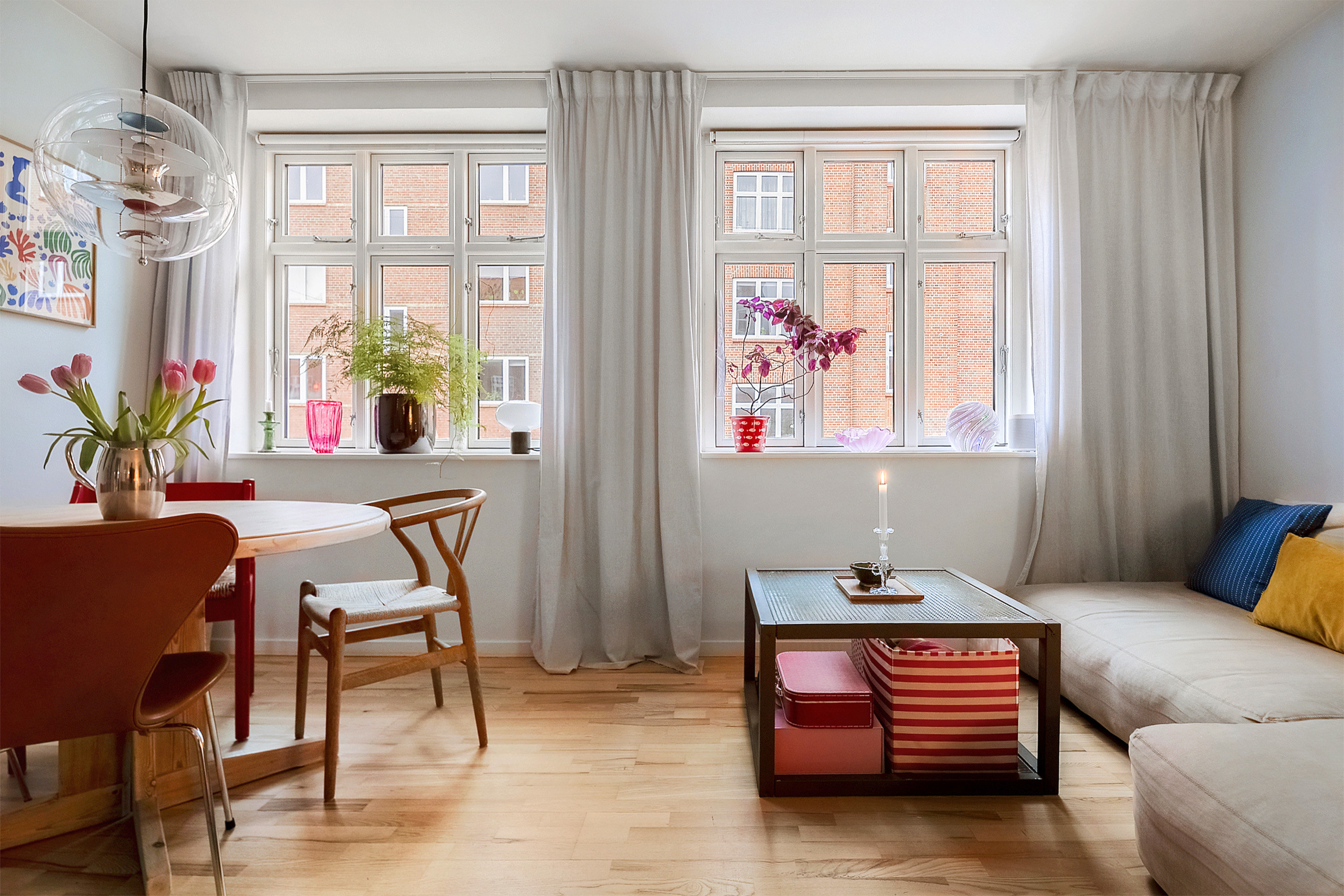 Fremhævet stue billede i fuldskærmstilstand. Billede af Ivar Huitfeldts Gade 56, 1. tv., Trøjborg, 8200 Aarhus N