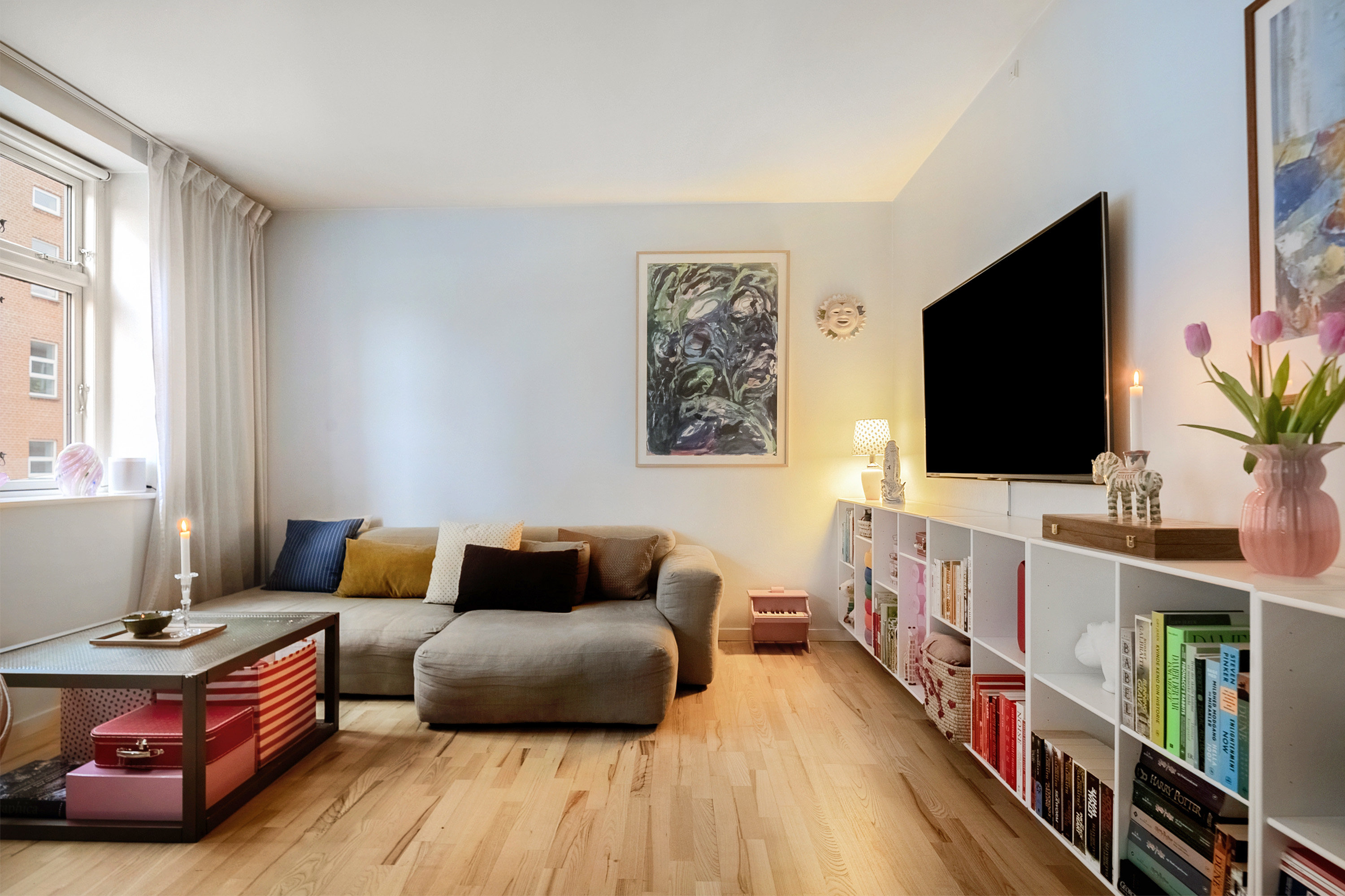 Fremhævet stue billede i fuldskærmstilstand. Billede af Ivar Huitfeldts Gade 56, 1. tv., Trøjborg, 8200 Aarhus N