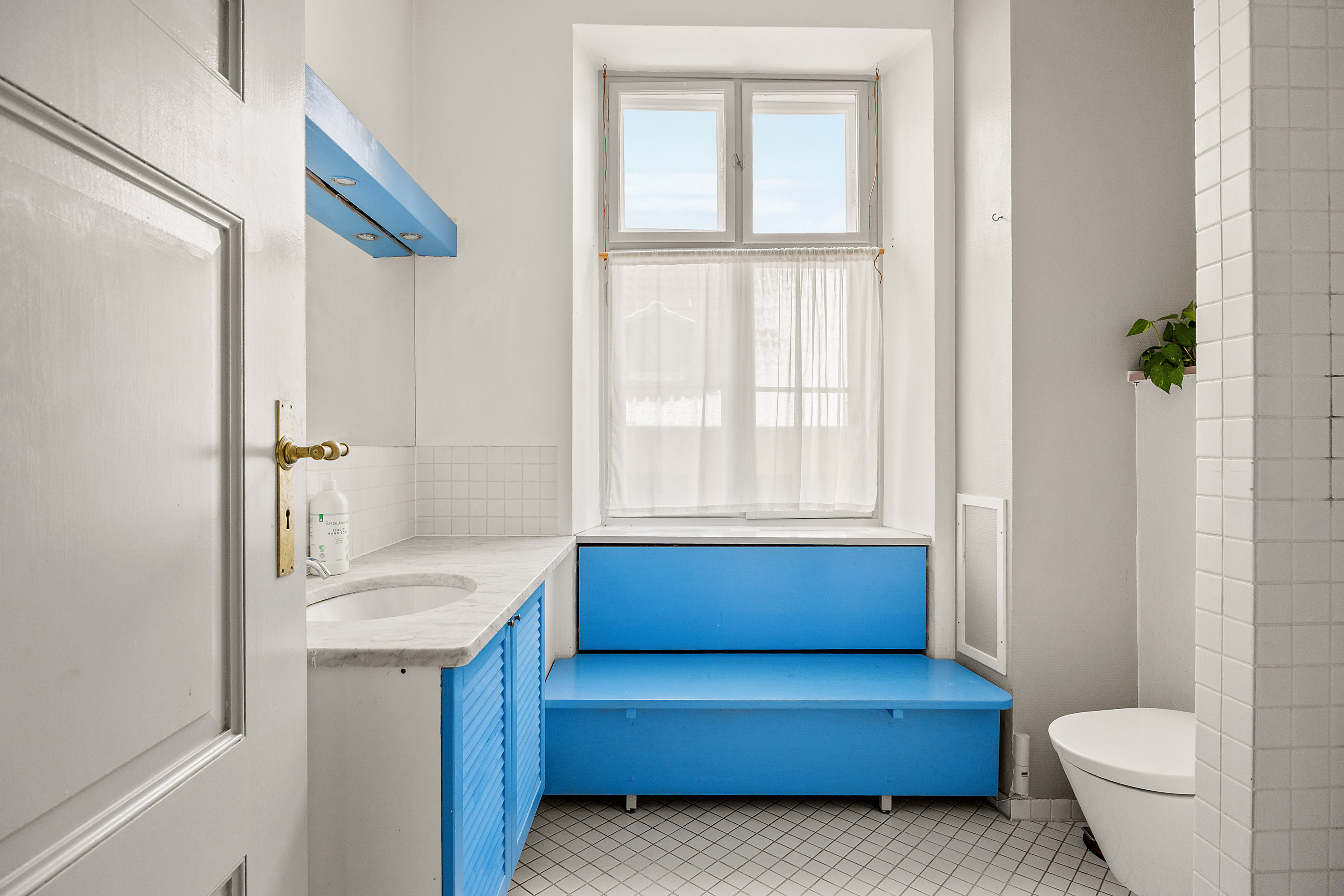 Fremhævet badeværelse billede i fuldskærmstilstand. Billede af Krystalgade 6, 2., 1172 København K