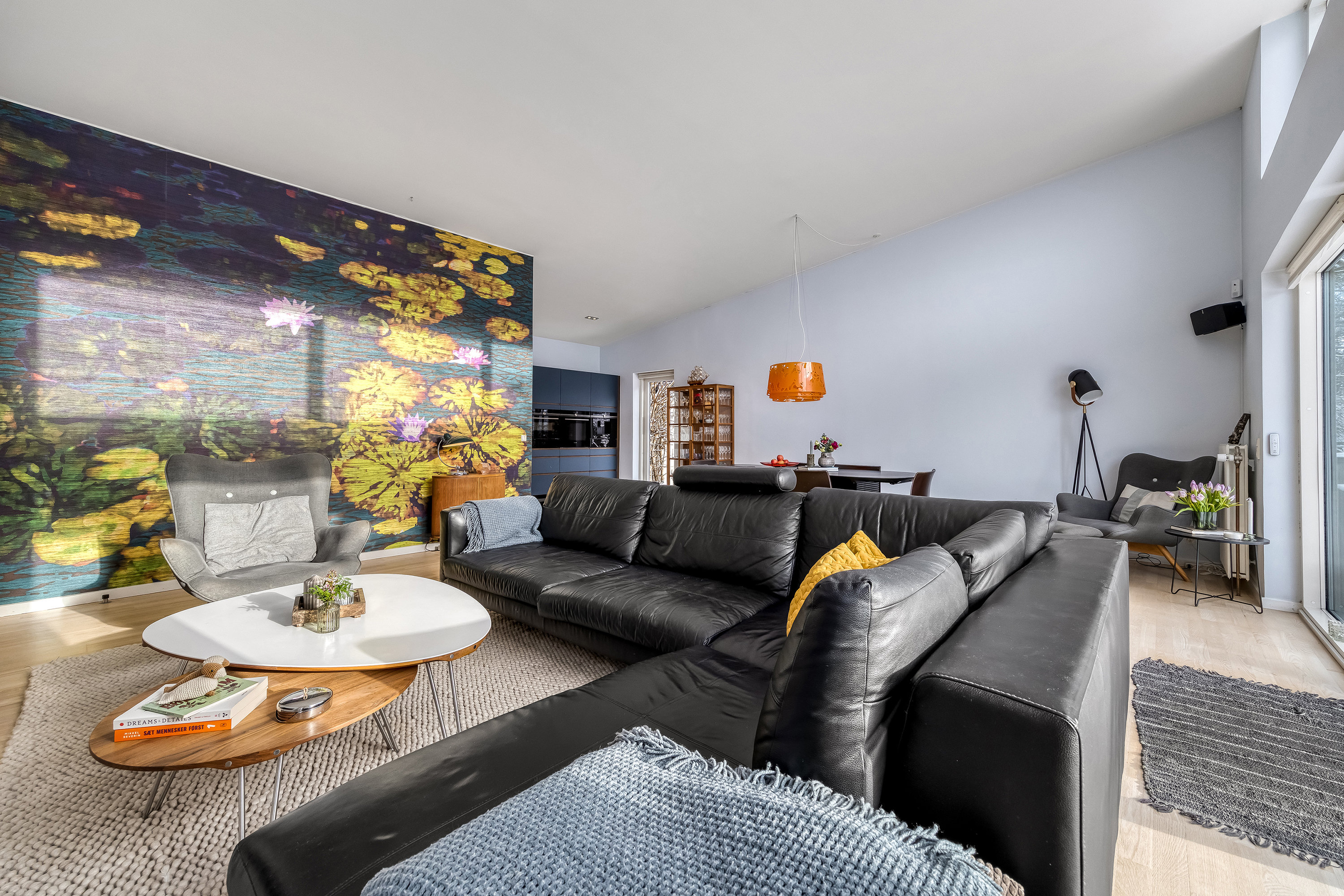 Fremhævet stue billede i fuldskærmstilstand. Billede af Tulipanvej 12, 3600 Frederikssund