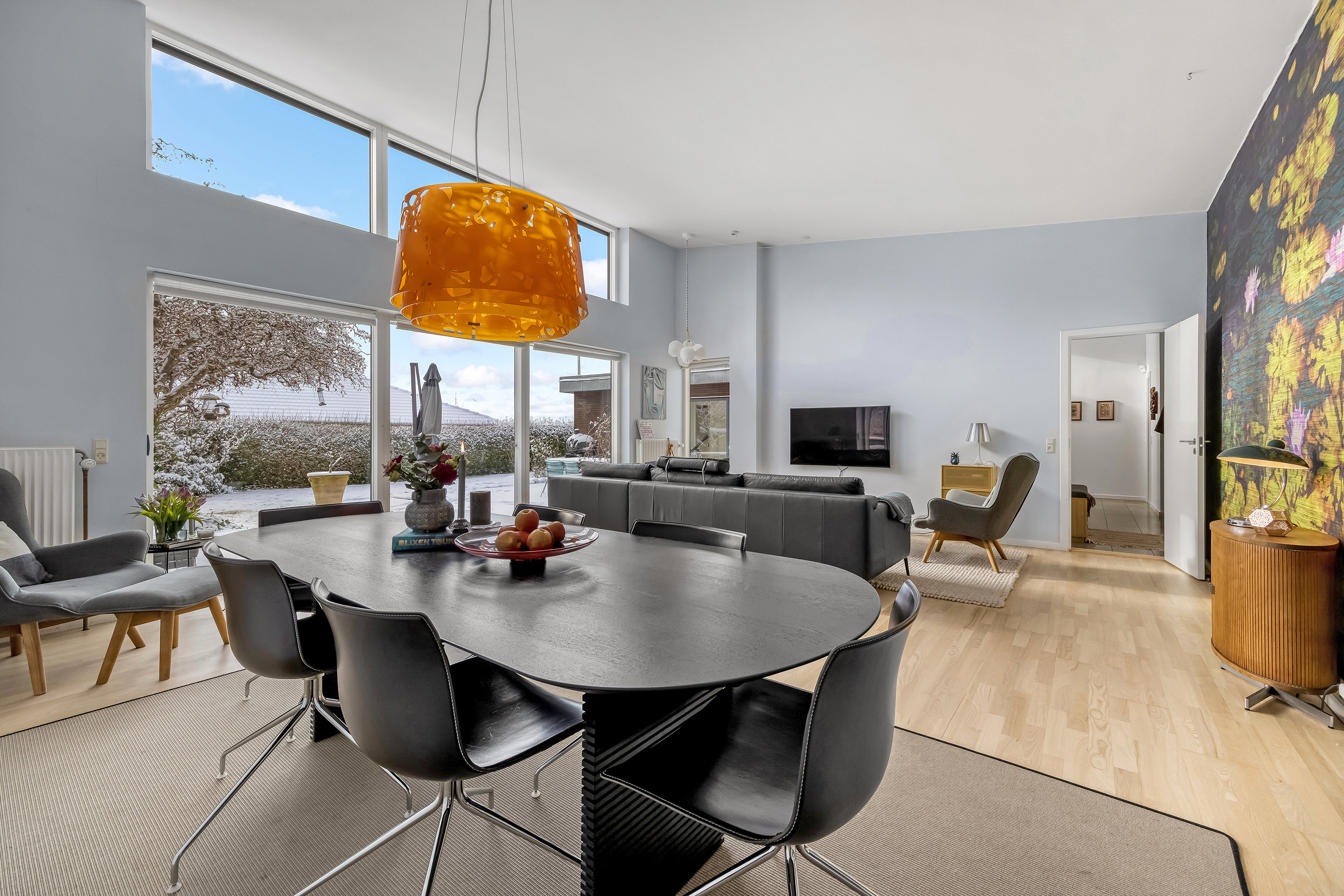 Fremhævet stue billede i fuldskærmstilstand. Billede af Tulipanvej 12, 3600 Frederikssund