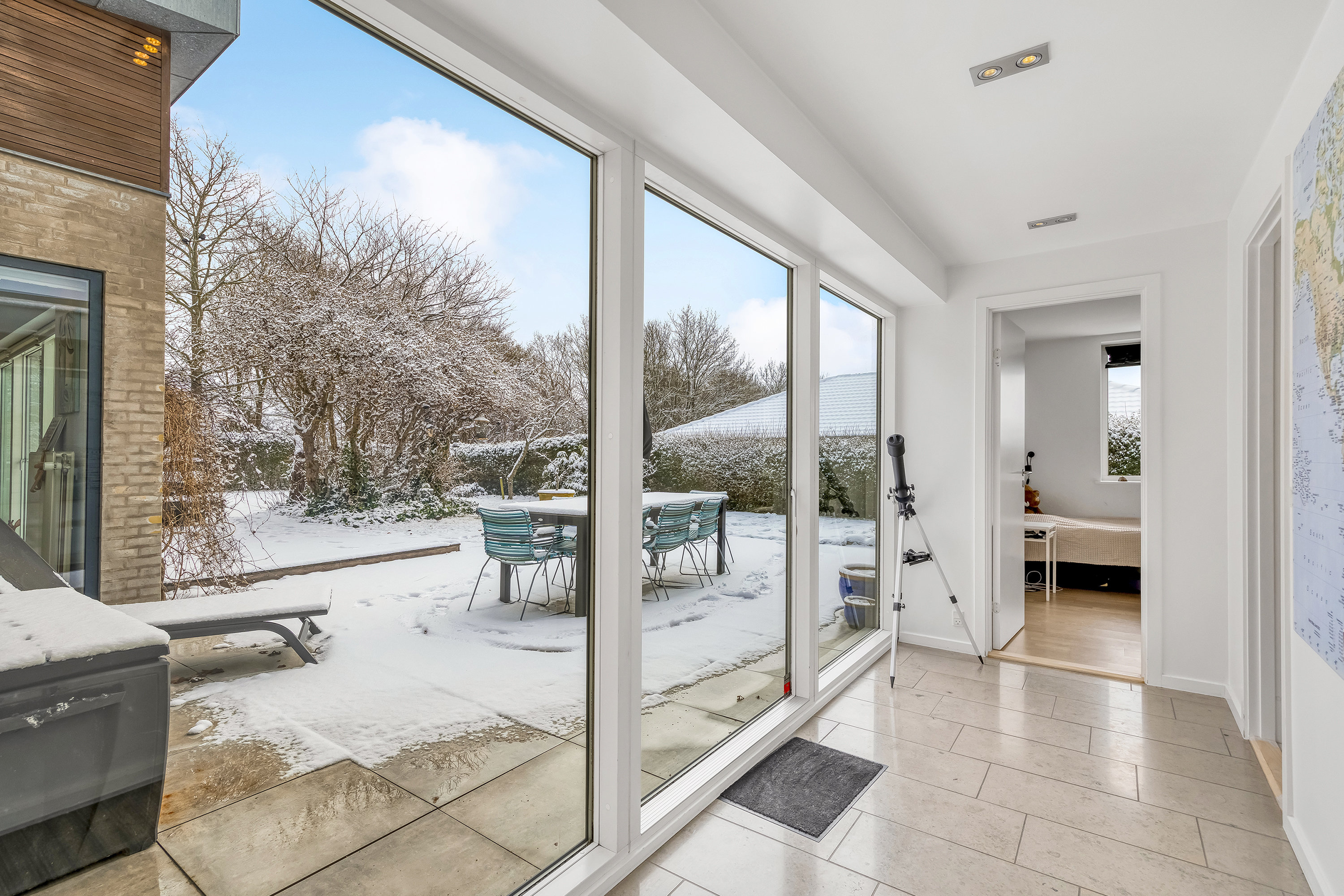 Fremhævet gang billede i fuldskærmstilstand. Billede af Tulipanvej 12, 3600 Frederikssund