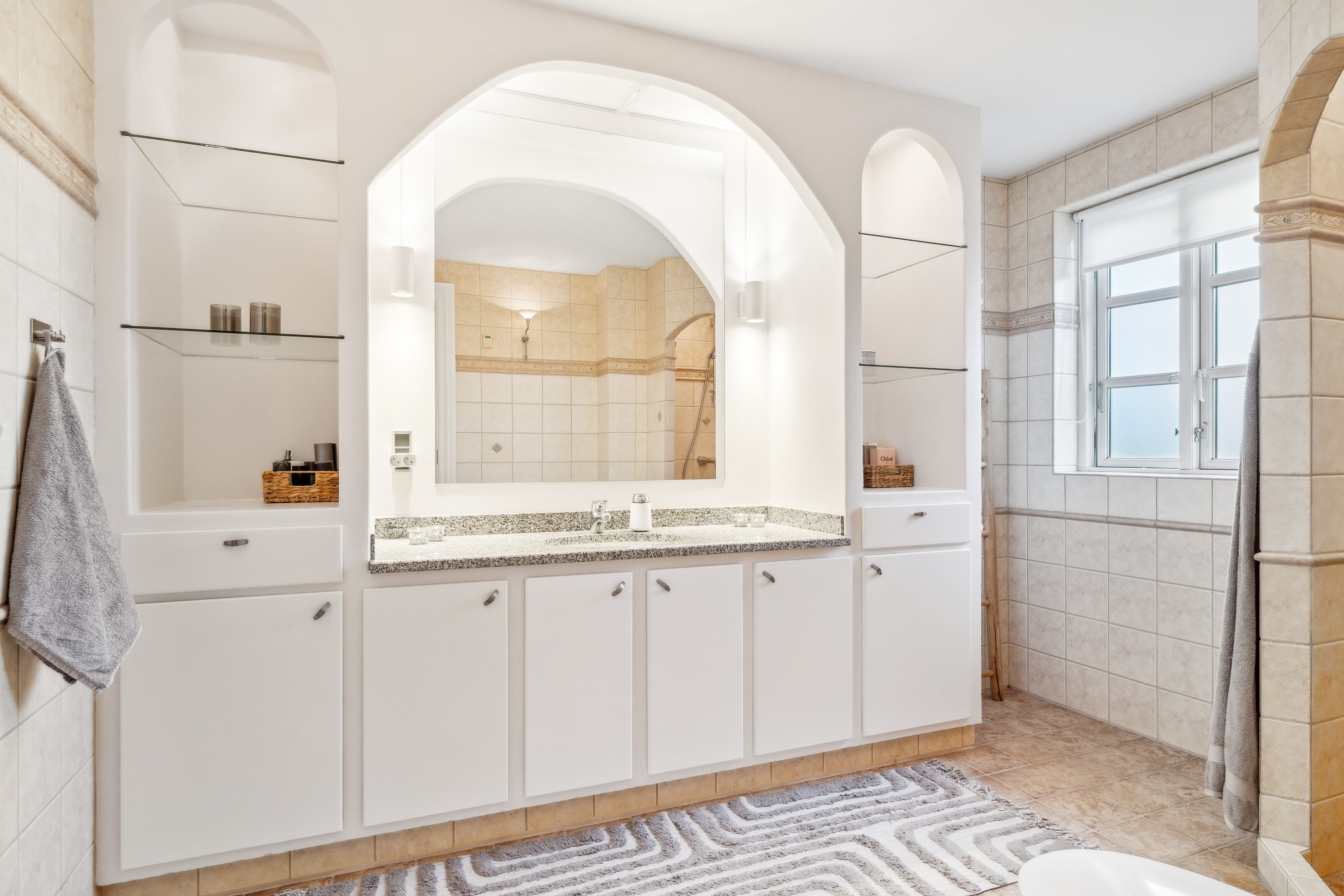 Fremhævet badeværelse billede i fuldskærmstilstand. Billede af Snesere Torpvej 15, Snesere, 4733 Tappernøje