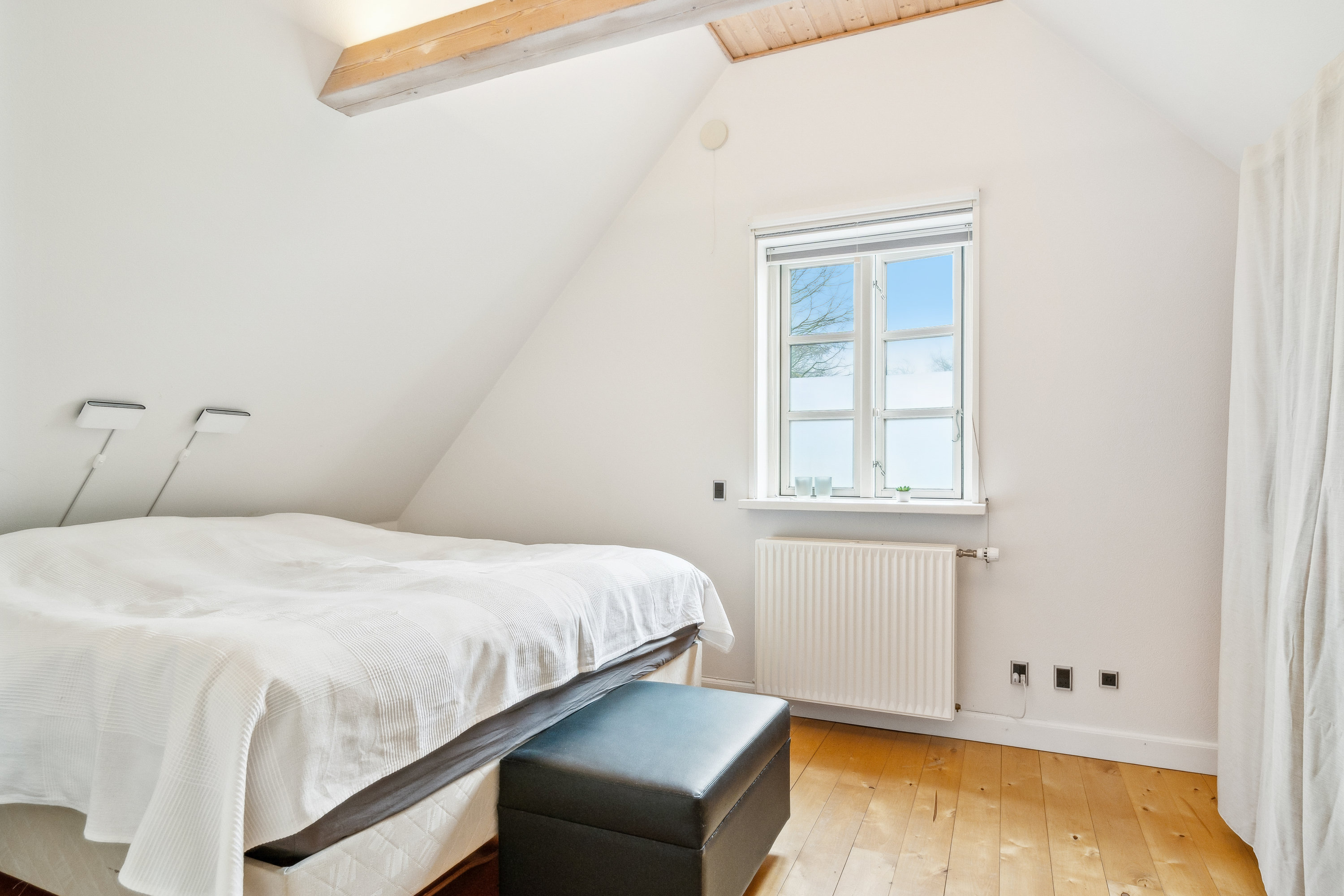 Fremhævet soveværelse billede i fuldskærmstilstand. Billede af Snesere Torpvej 15, Snesere, 4733 Tappernøje