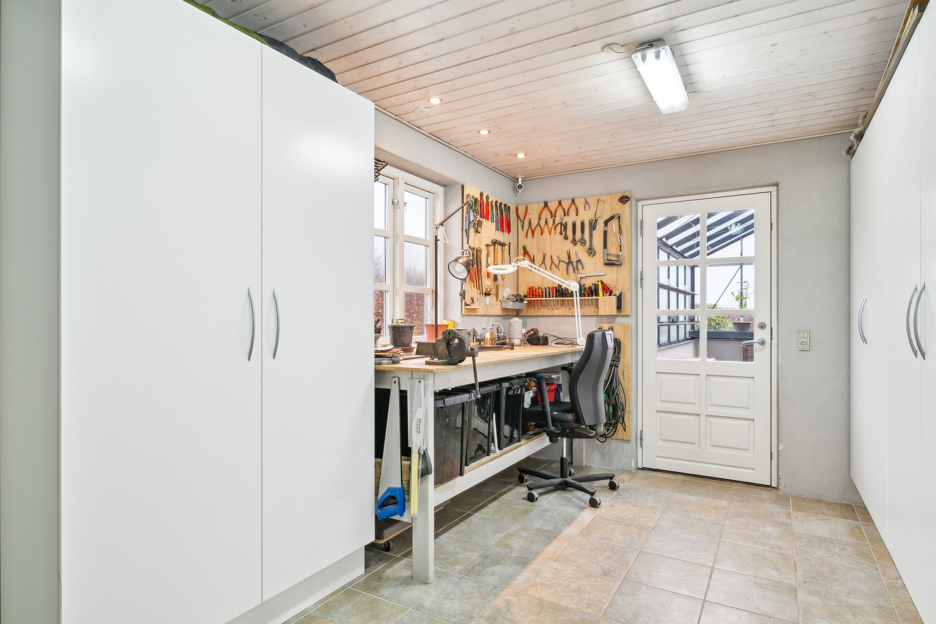 Fremhævet værksted billede i fuldskærmstilstand. Billede af Snesere Torpvej 15, Snesere, 4733 Tappernøje