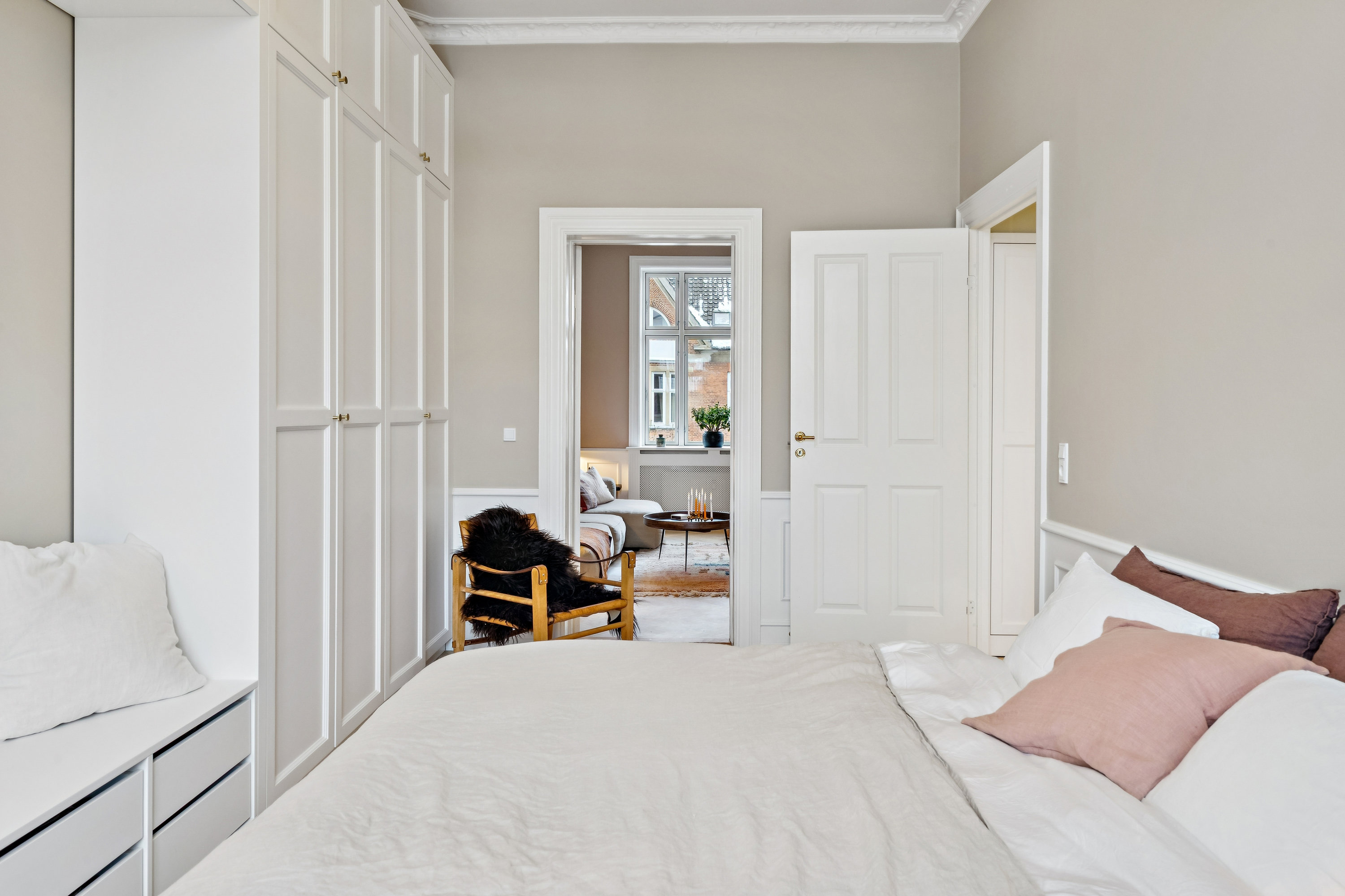 Fremhævet værelse billede i fuldskærmstilstand. Billede af Schlegels Alle 3, 4. tv., 1807 Frederiksberg C