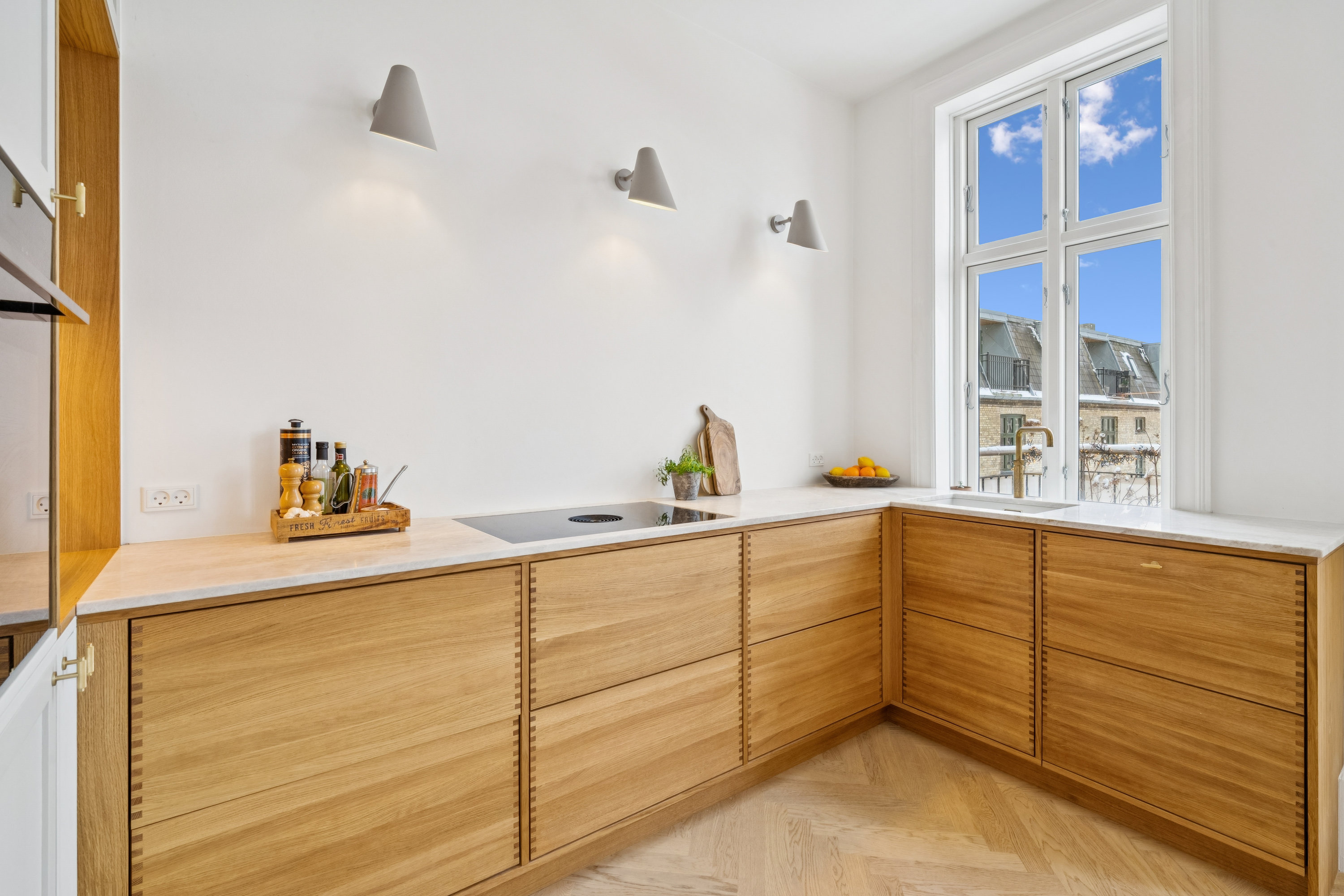 Fremhævet køkken billede i fuldskærmstilstand. Billede af Schlegels Alle 3, 4. tv., 1807 Frederiksberg C