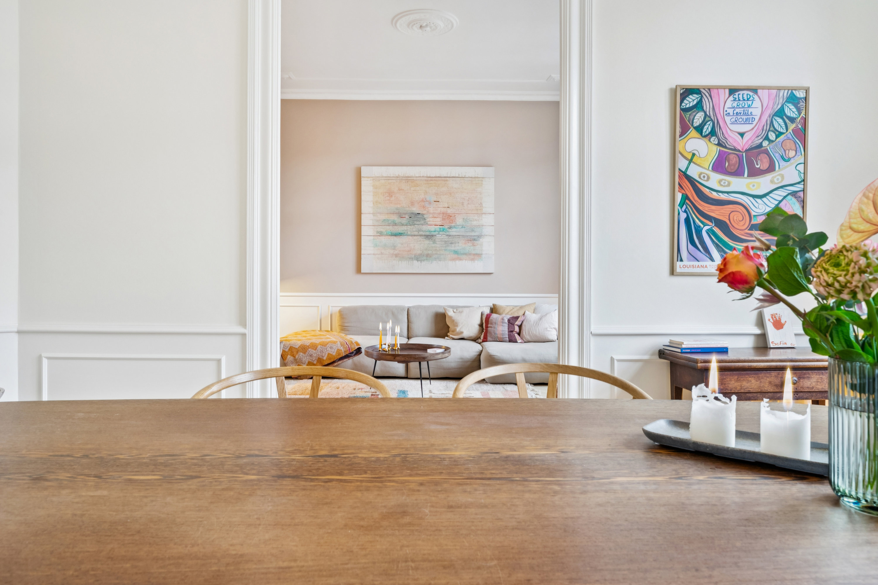 Fremhævet stue billede i fuldskærmstilstand. Billede af Schlegels Alle 3, 4. tv., 1807 Frederiksberg C