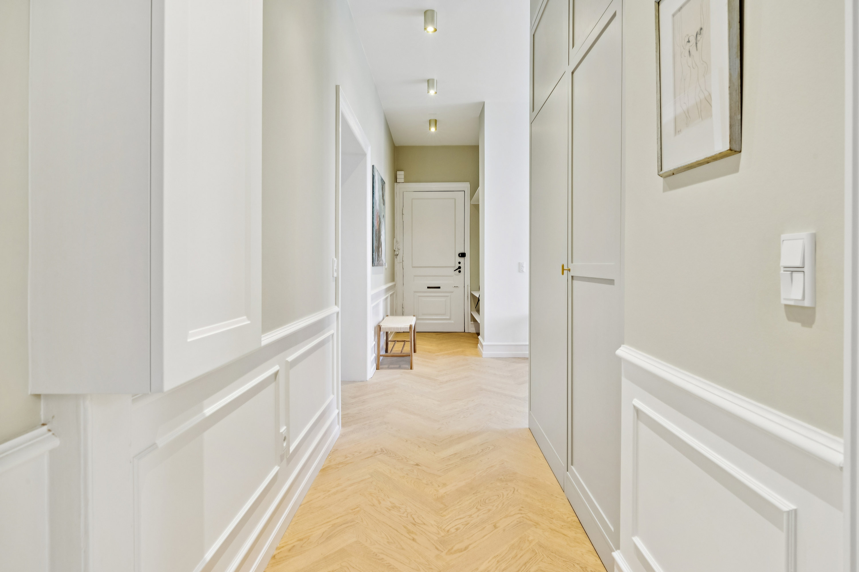 Fremhævet gang billede i fuldskærmstilstand. Billede af Schlegels Alle 3, 4. tv., 1807 Frederiksberg C