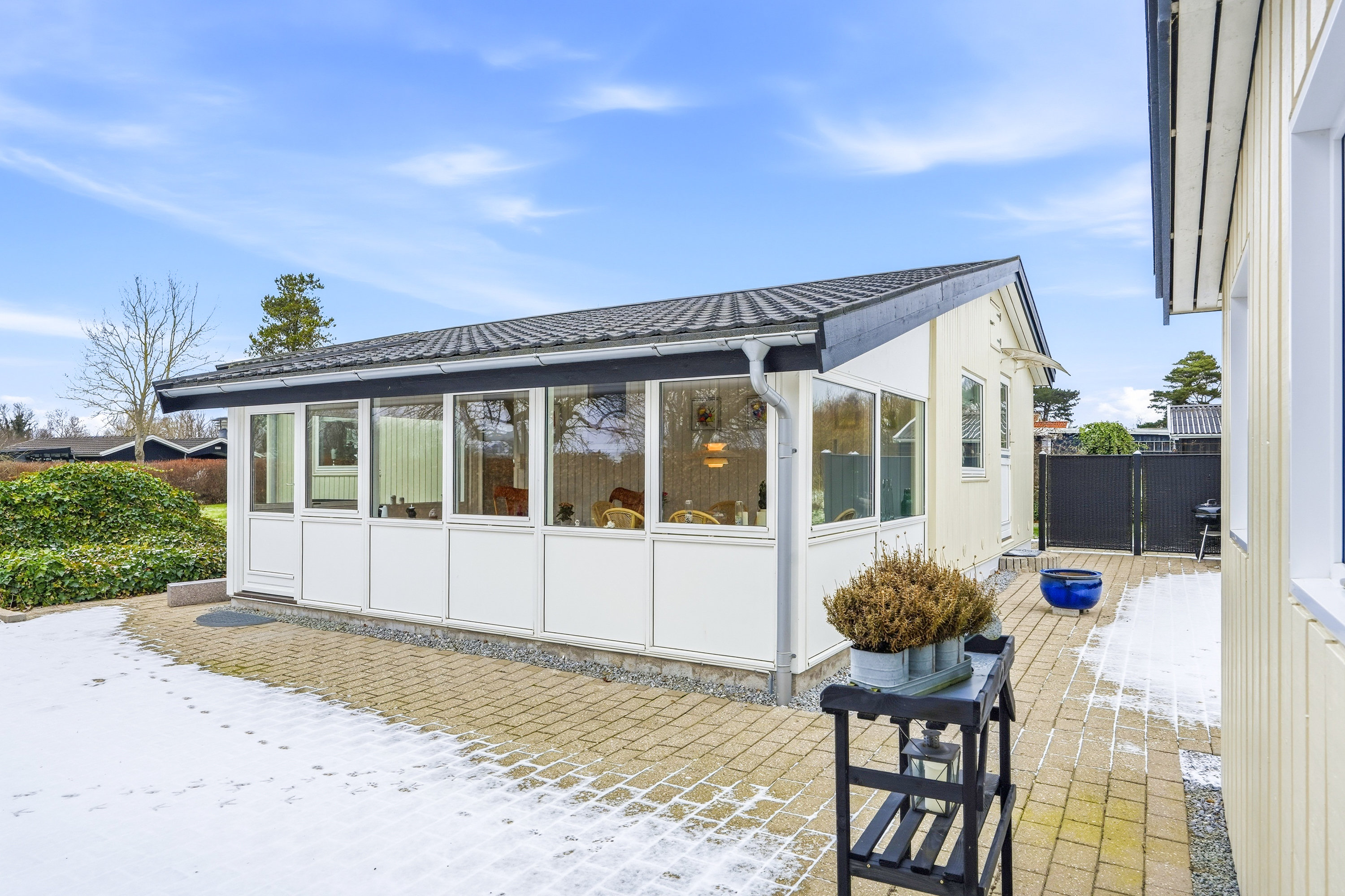 Fremhævet facade billede i fuldskærmstilstand. Billede af Olufsvej 10, Østerballe, 5450 Otterup