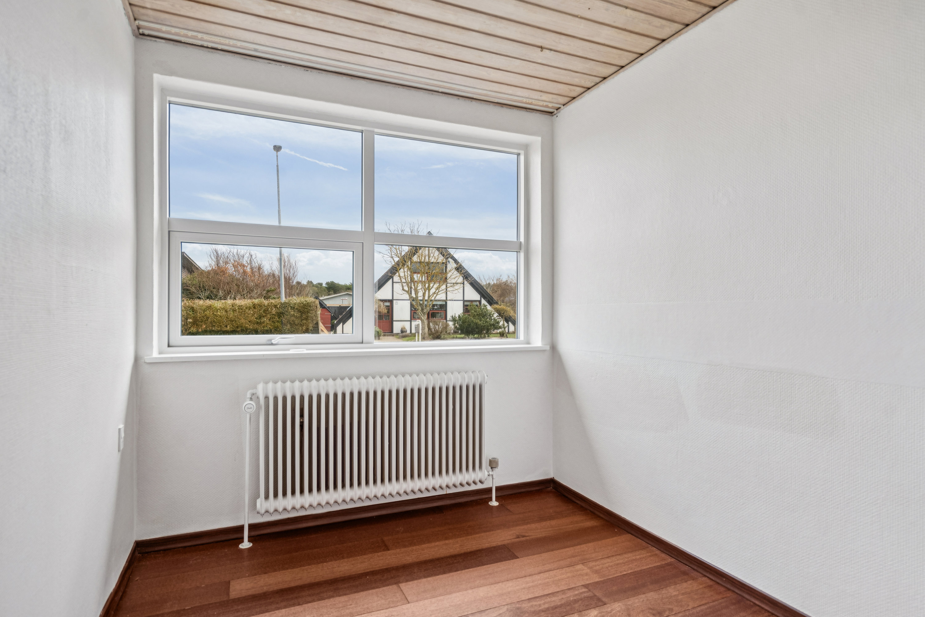 Fremhævet værelse billede i fuldskærmstilstand. Billede af Skovvejen 6, 9850 Hirtshals