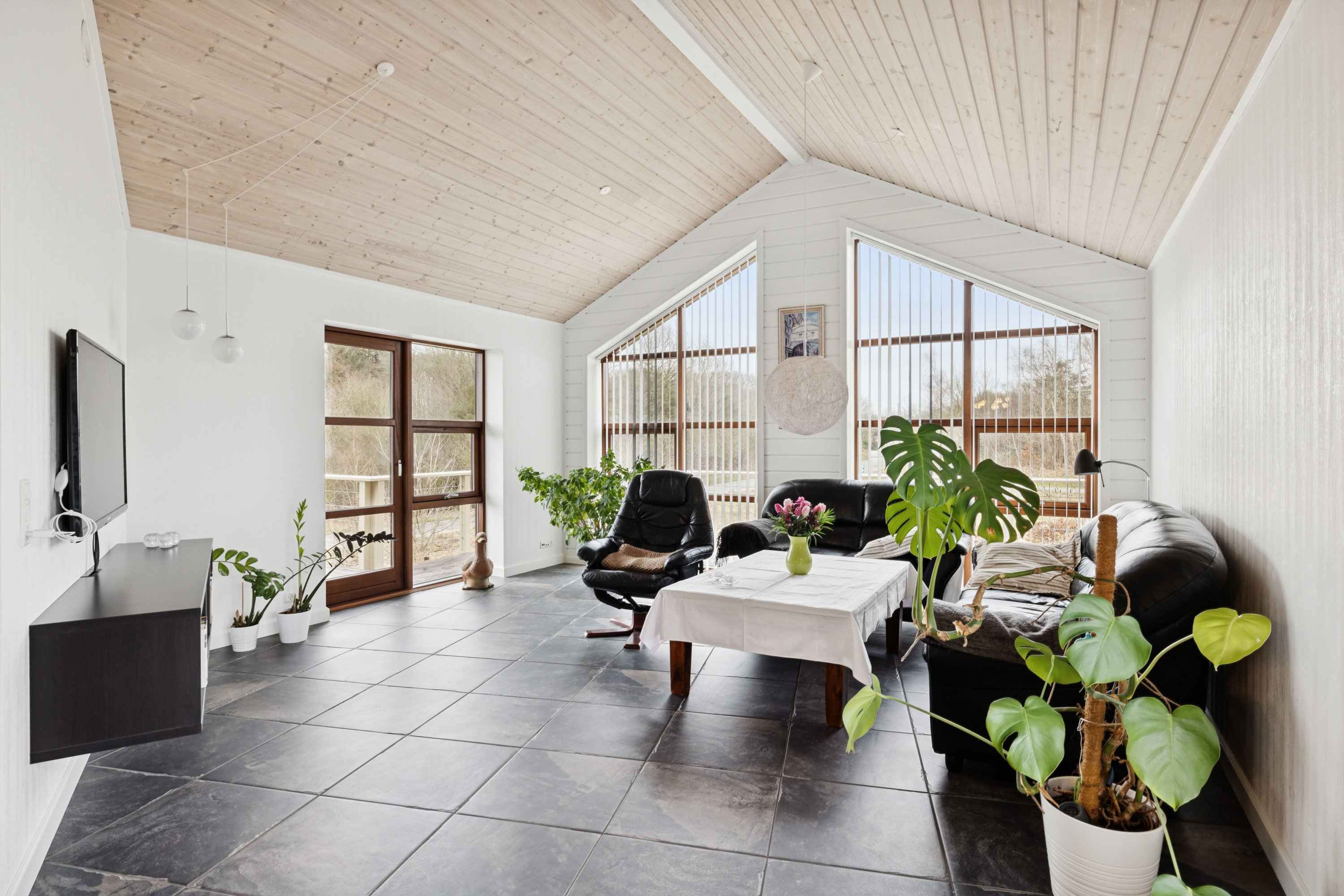 Fremhævet stue billede i fuldskærmstilstand. Billede af Fjordglimt 4, Ulbjerg, 8832 Skals