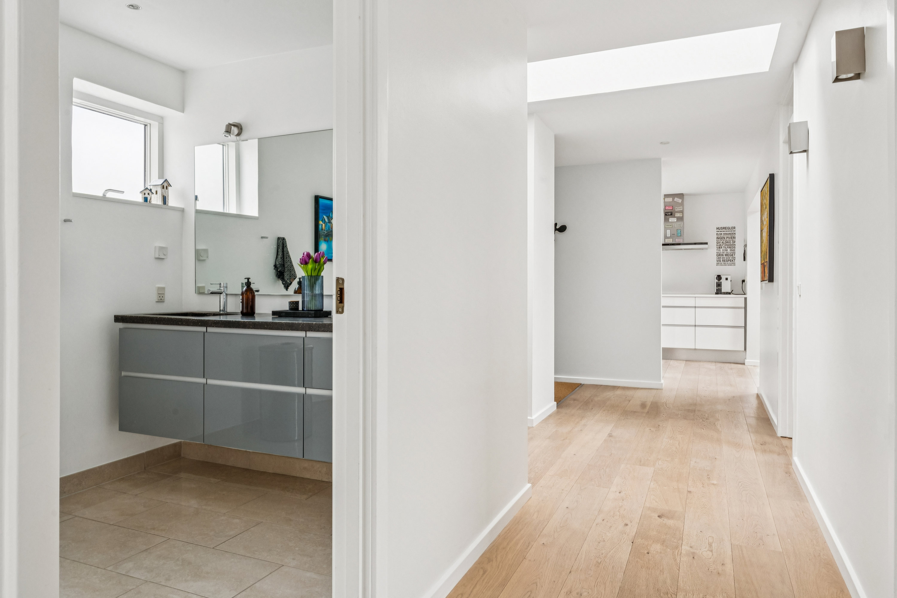 Fremhævet gang billede i fuldskærmstilstand. Billede af Grundtvigsvej 5, Vejgaard, 9000 Aalborg