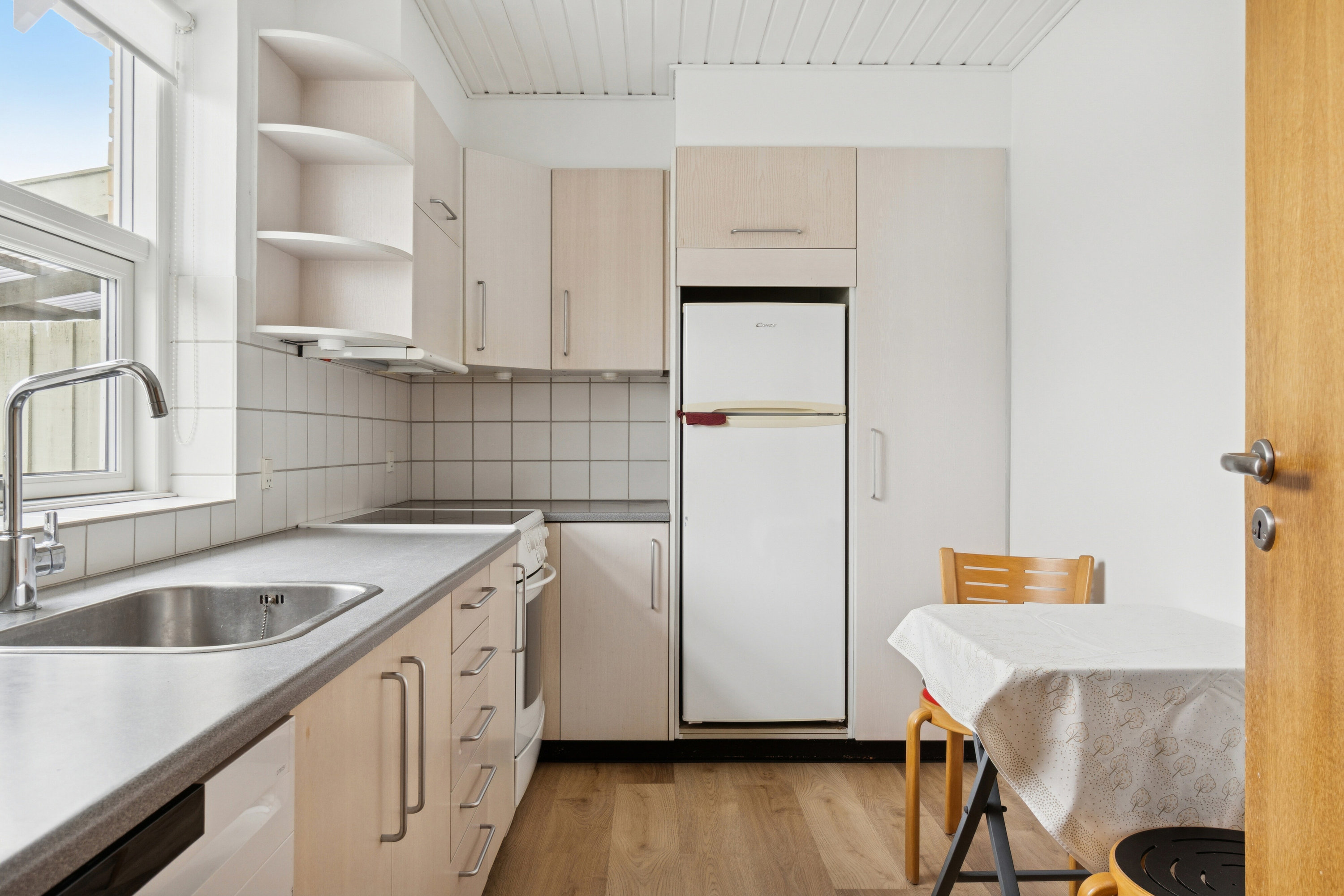 Fremhævet køkken billede i fuldskærmstilstand. Billede af Rømøparken 10, 4200 Slagelse