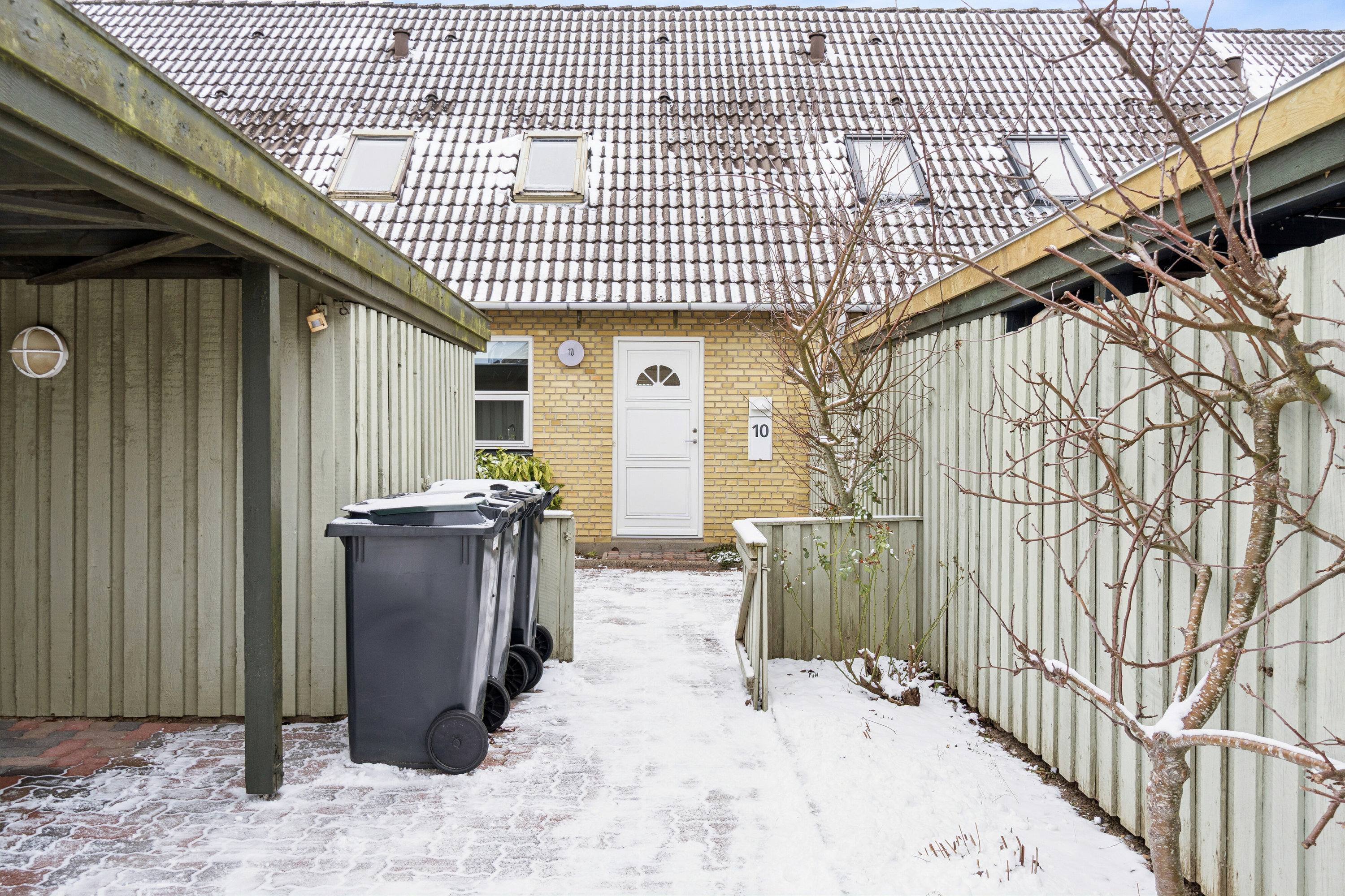 Fremhævet udendørs billede i fuldskærmstilstand. Billede af Rømøparken 10, 4200 Slagelse