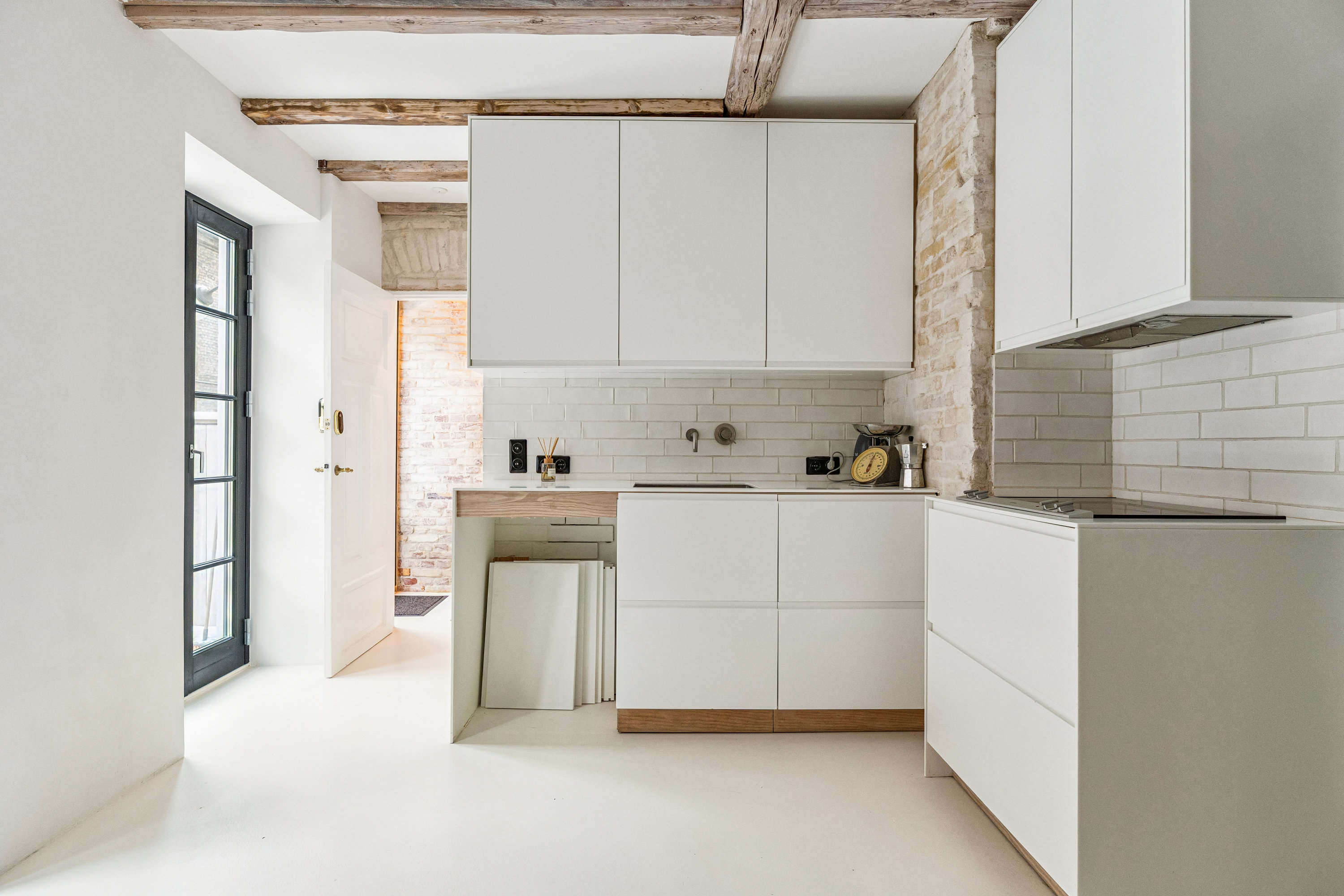 Fremhævet køkken billede i fuldskærmstilstand. Billede af Webersgade 42, 2100 København Ø