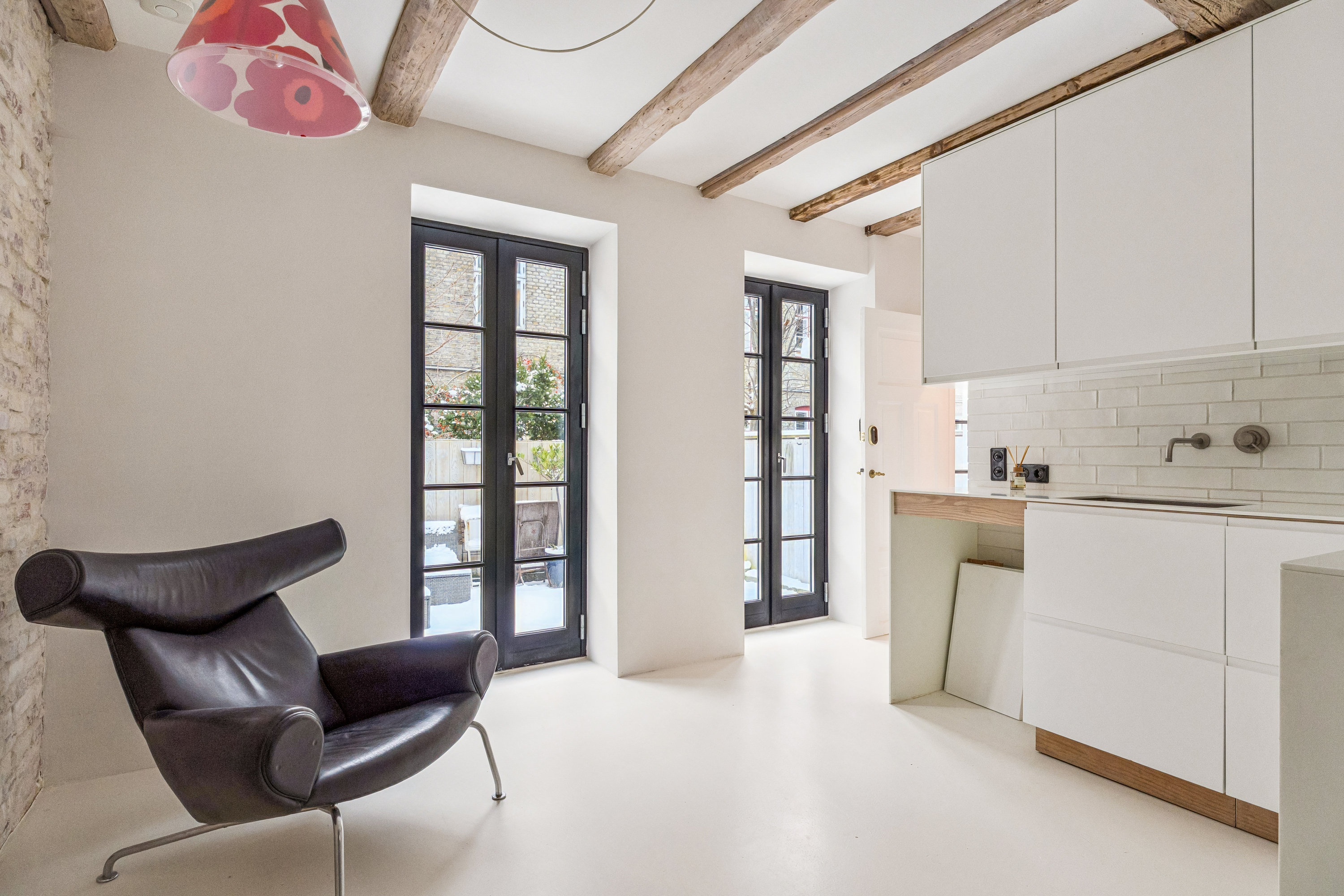 Fremhævet stue billede i fuldskærmstilstand. Billede af Webersgade 42, 2100 København Ø