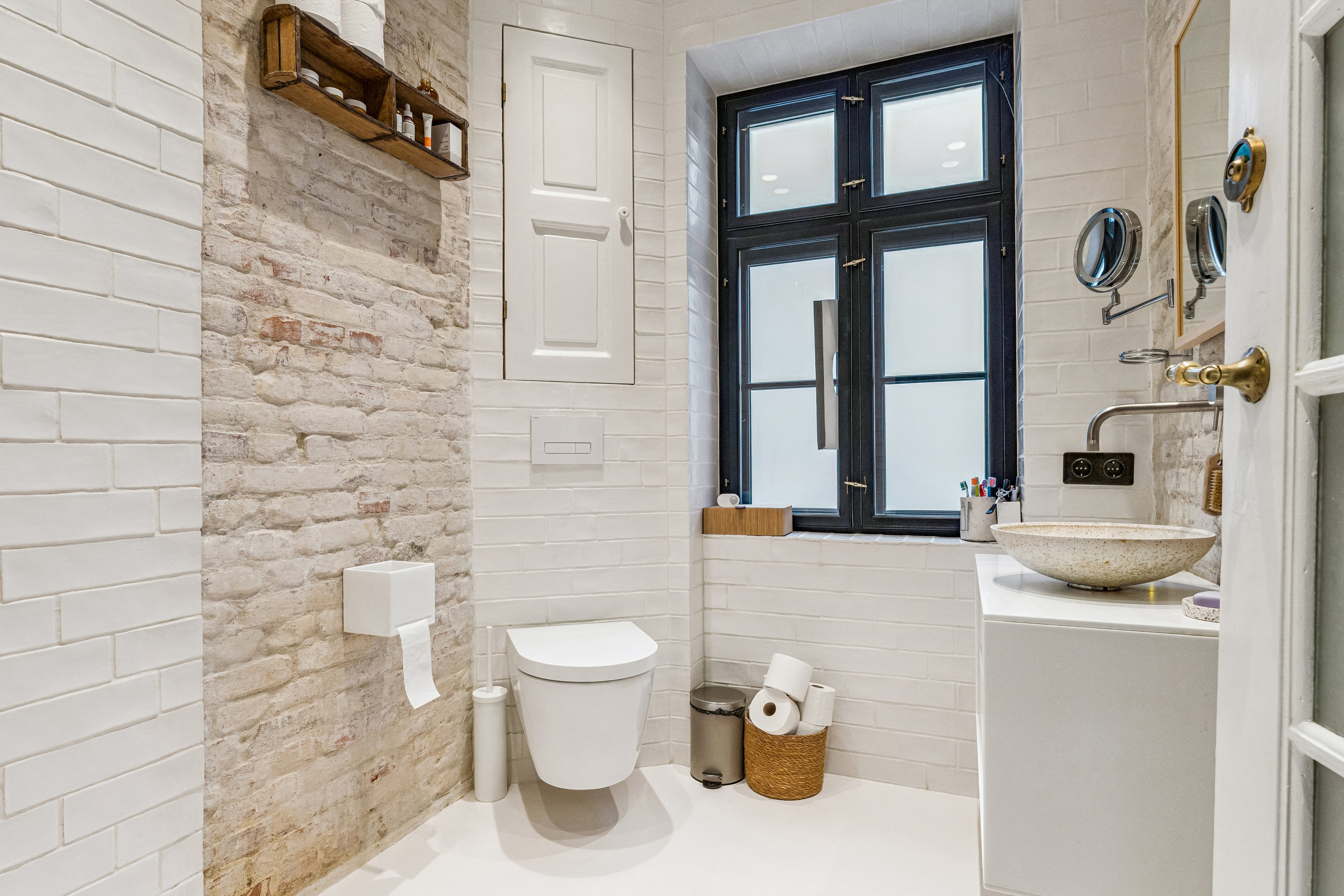 Fremhævet badeværelse billede i fuldskærmstilstand. Billede af Webersgade 42, 2100 København Ø