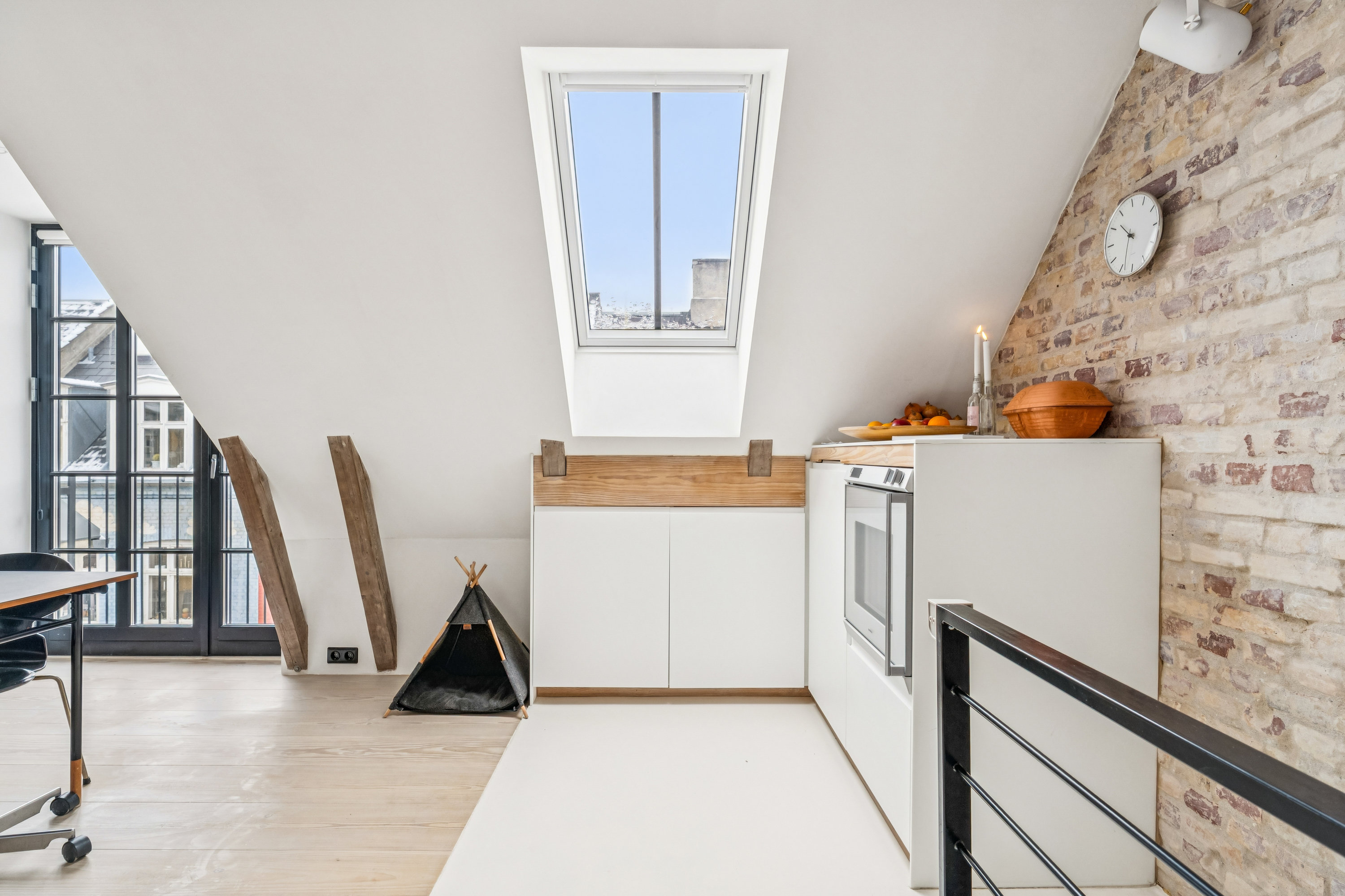 Fremhævet køkken billede i fuldskærmstilstand. Billede af Webersgade 42, 2100 København Ø