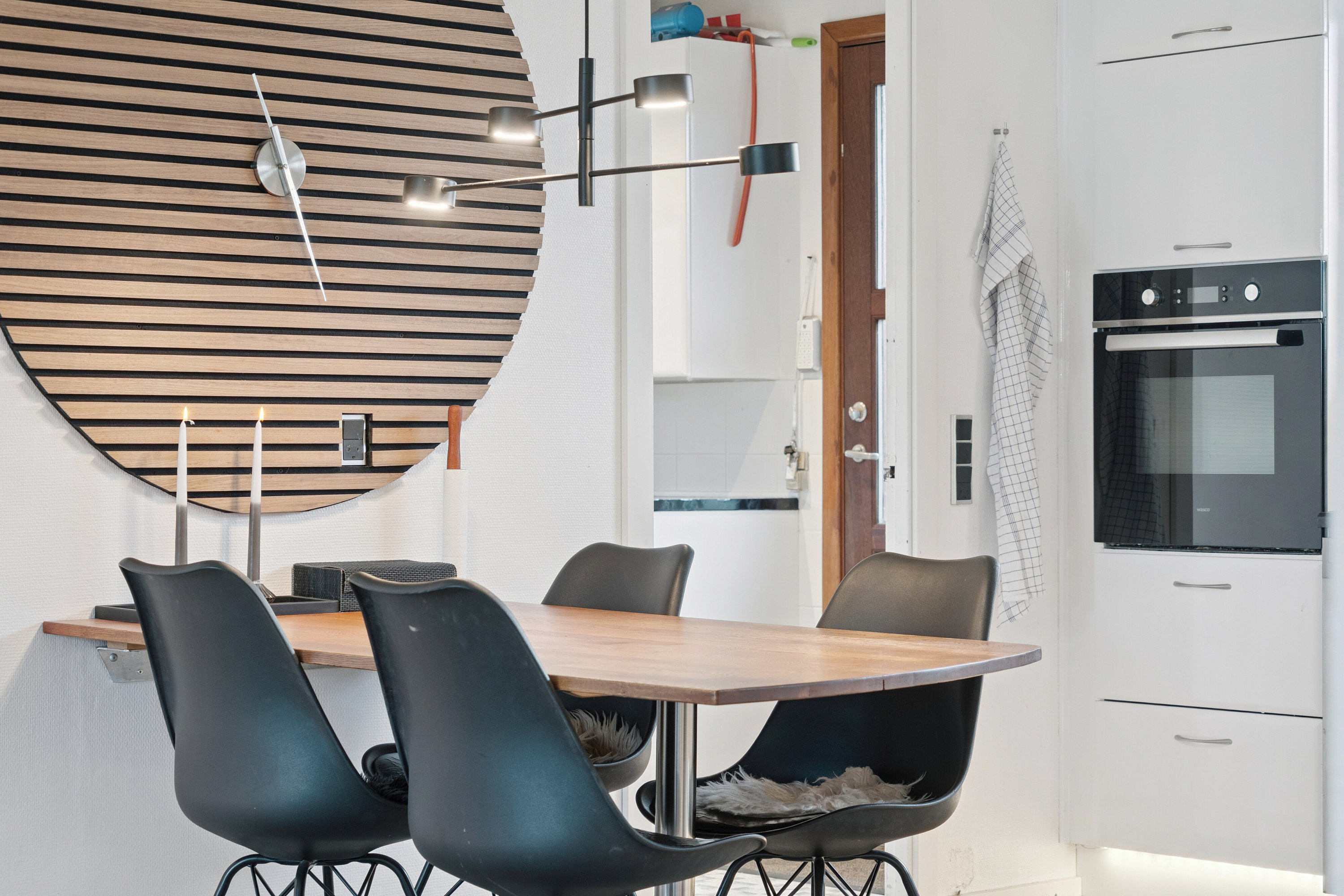 Fremhævet spisestue billede i fuldskærmstilstand. Billede af Saturnvej 23, 8723 Løsning