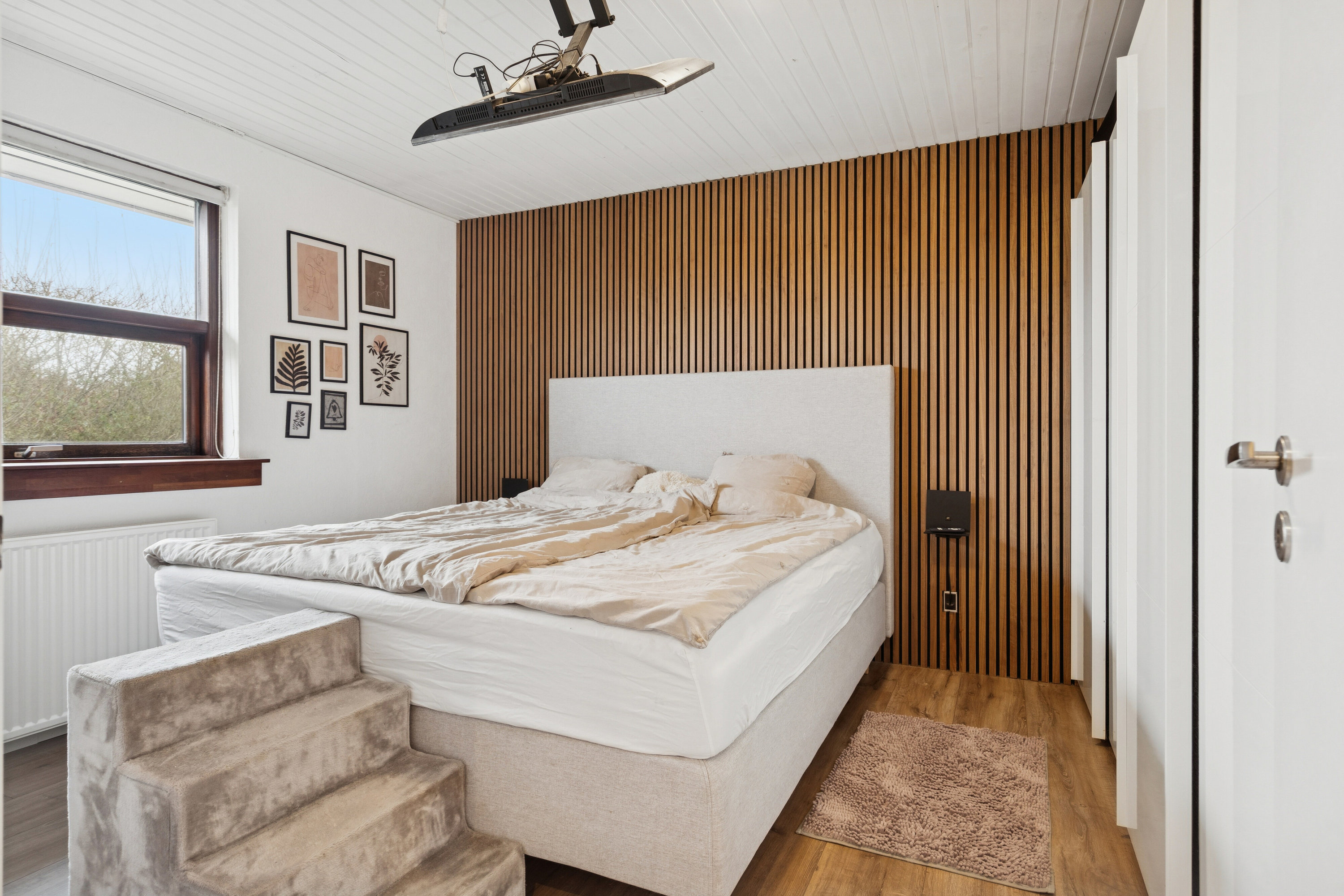 Fremhævet soveværelse billede i fuldskærmstilstand. Billede af Saturnvej 23, 8723 Løsning