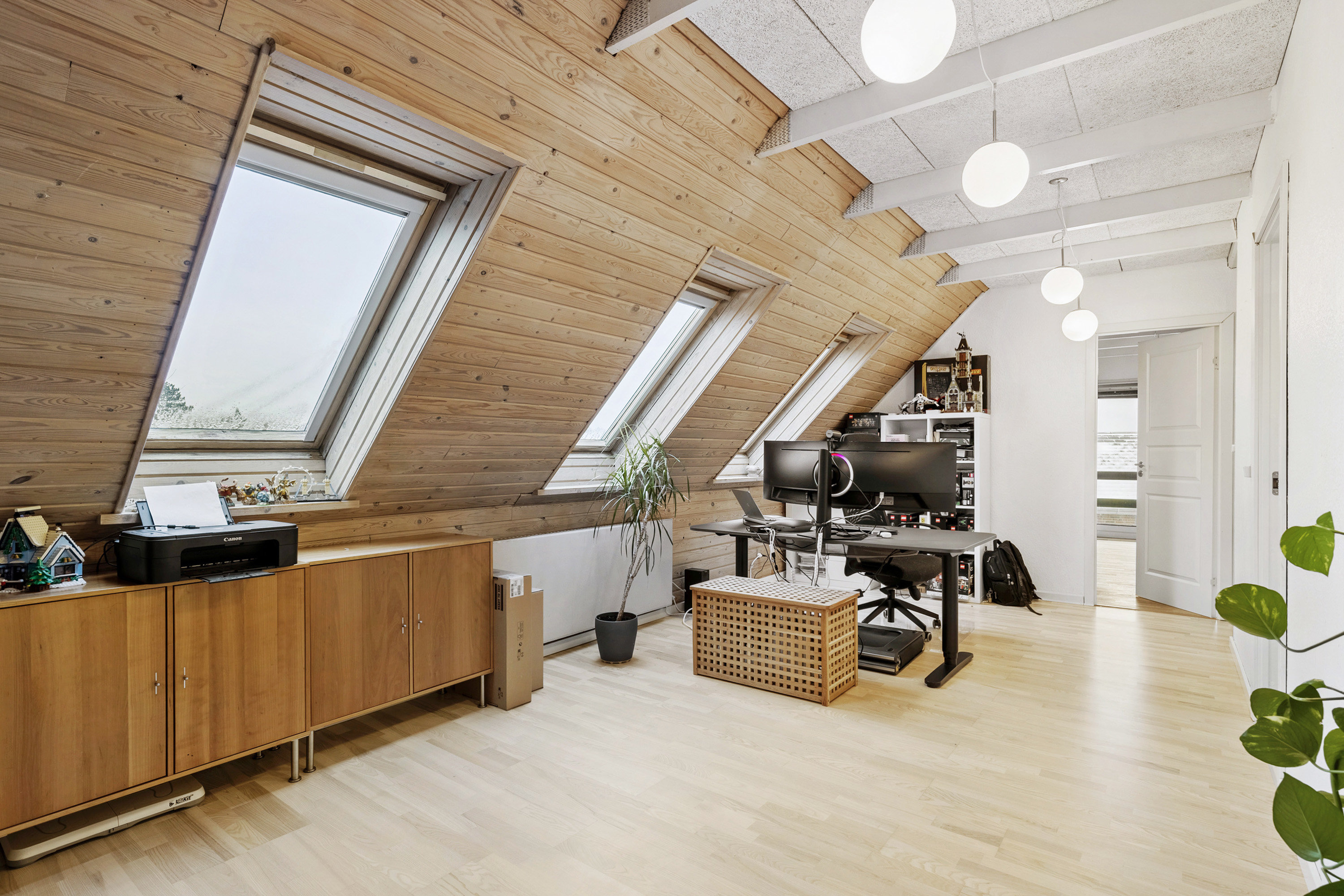 Fremhævet kontor billede i fuldskærmstilstand. Billede af Rådyrløkken 121, Slukefter, 5210 Odense NV