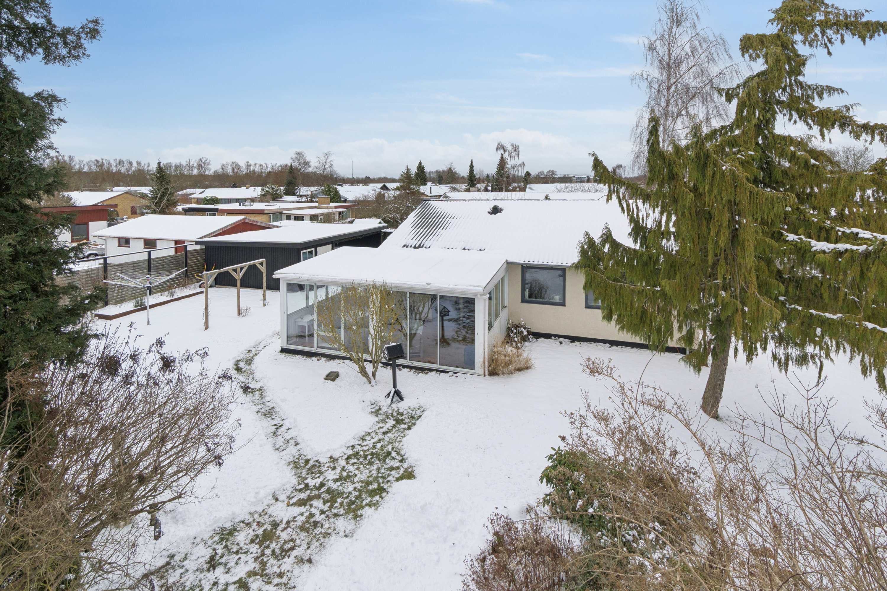 Fremhævet udsigt fra toppen billede i fuldskærmstilstand. Billede af Flintager 12, 2620 Albertslund