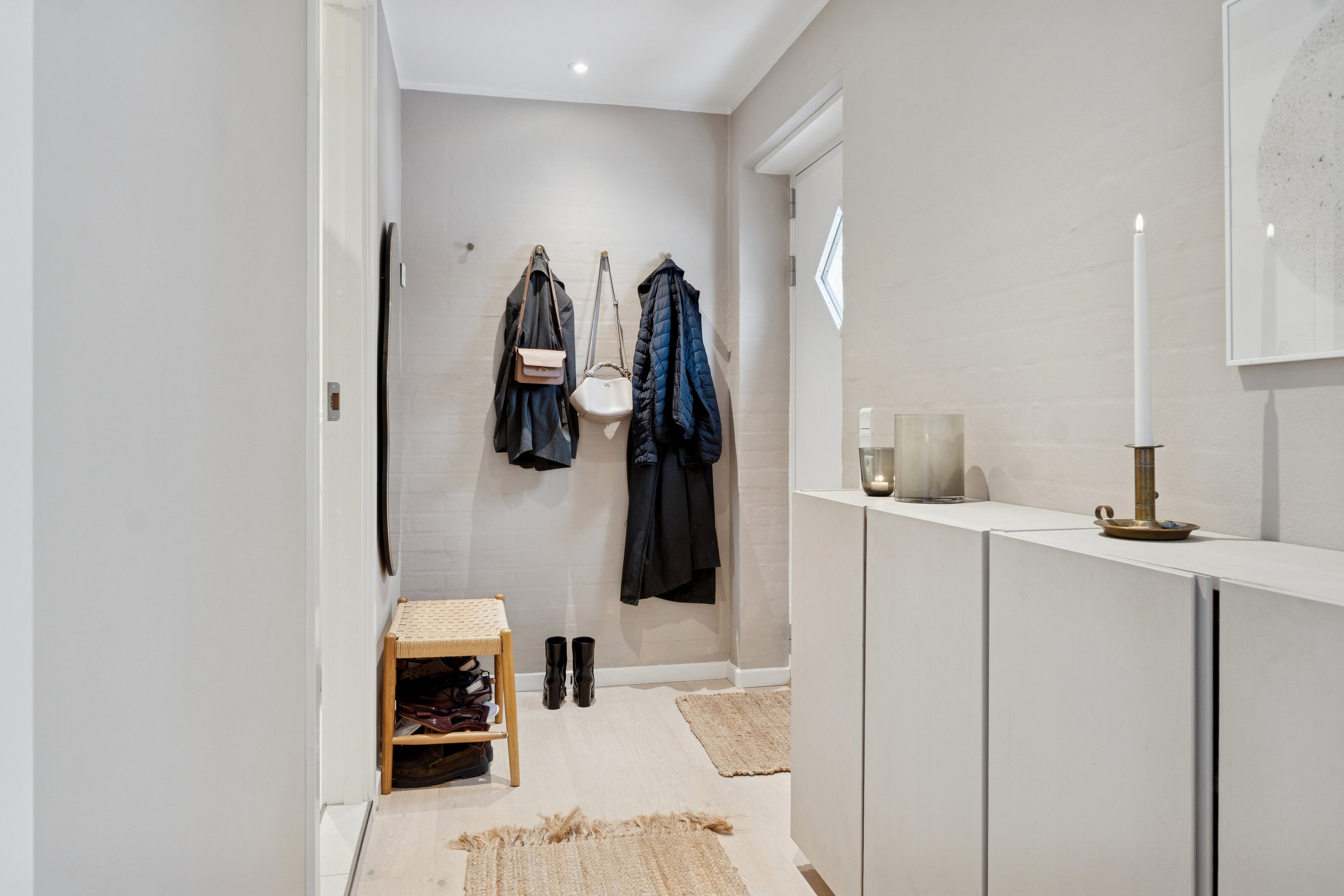 Fremhævet hall billede i fuldskærmstilstand. Billede af Virumgade 50F, 2830 Virum