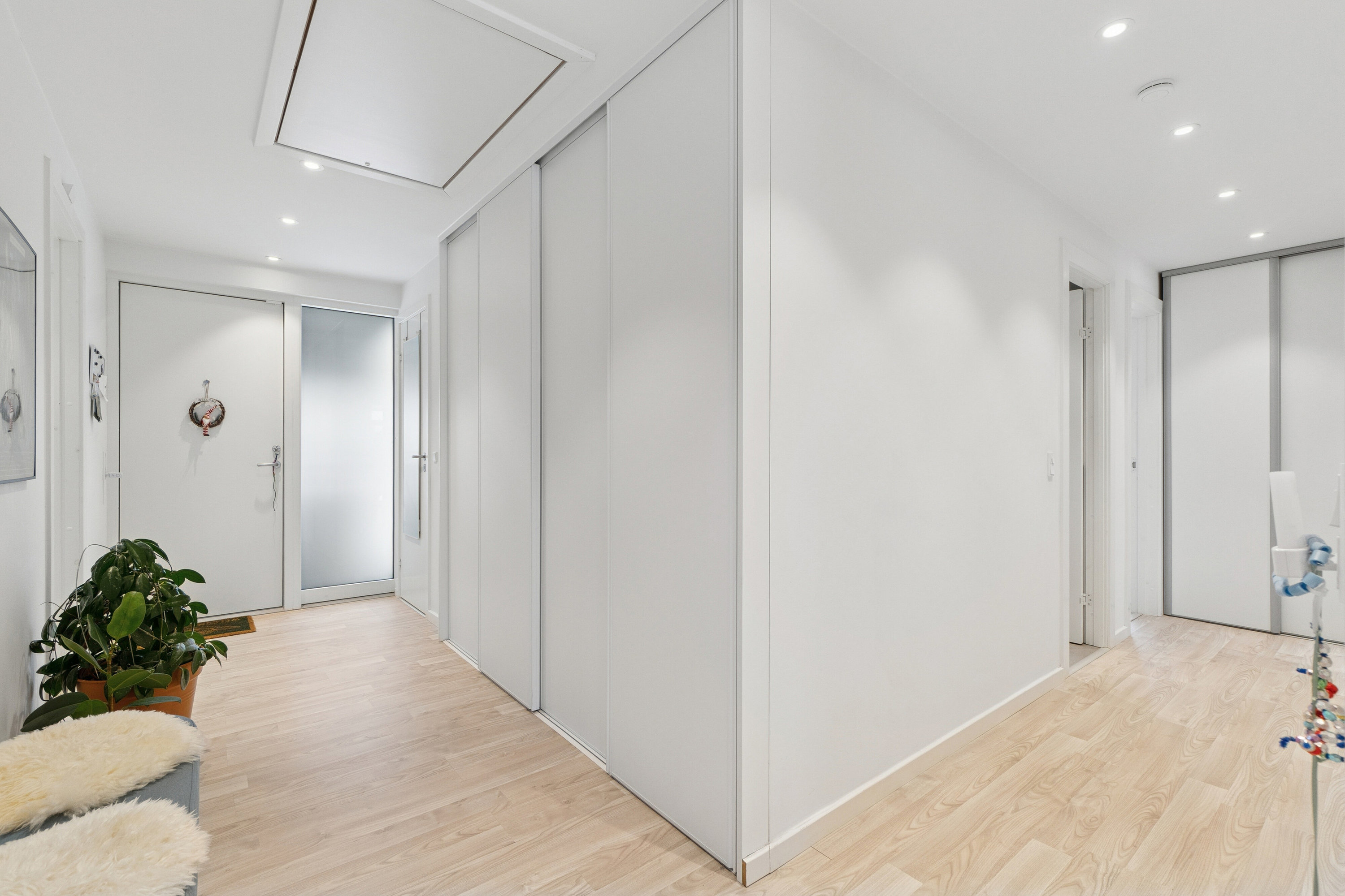 Fremhævet gang billede i fuldskærmstilstand. Billede af Kongsager 35, 2620 Albertslund