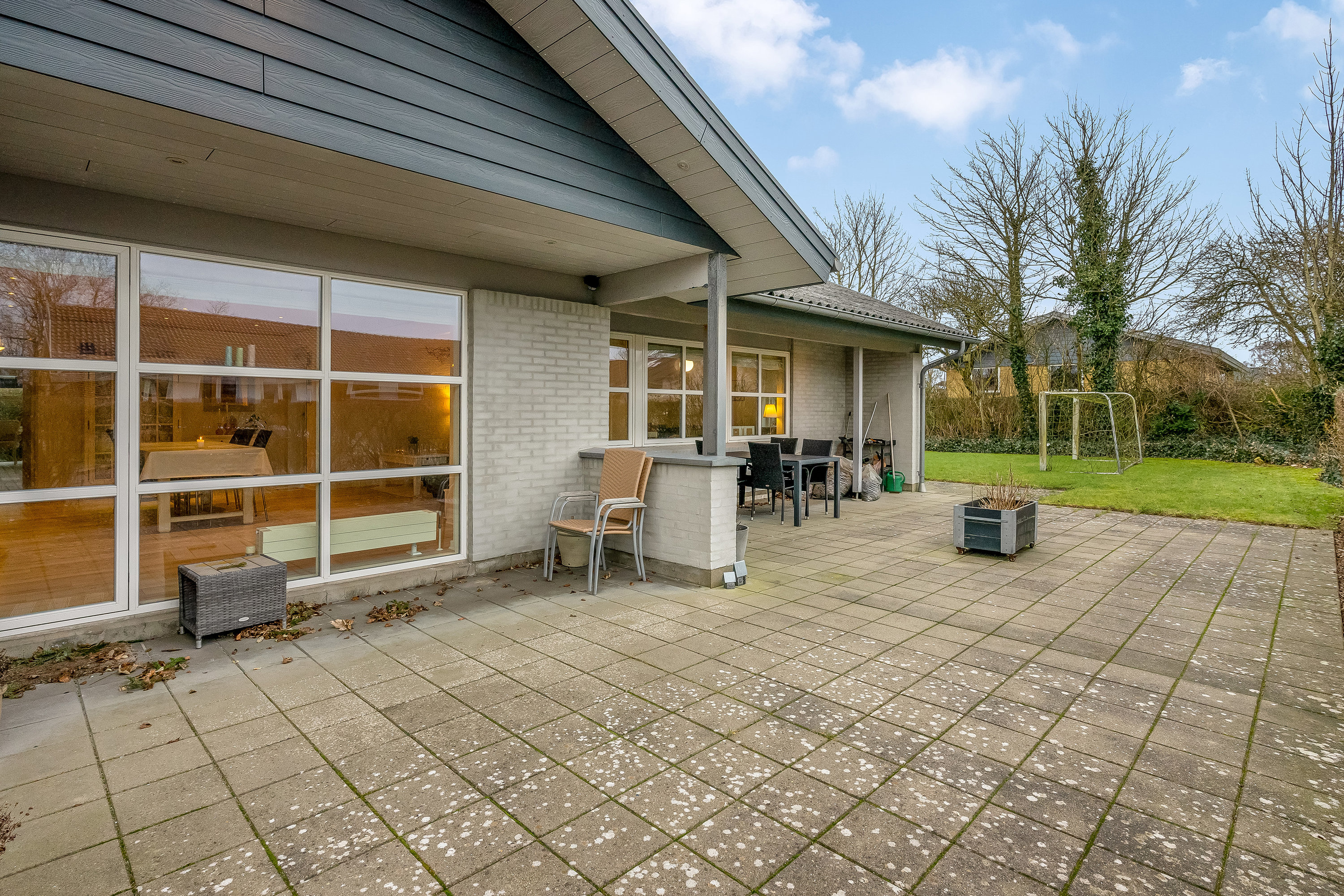 Fremhævet terrasse billede i fuldskærmstilstand. Billede af Uglevej 30, Heldum, 7620 Lemvig