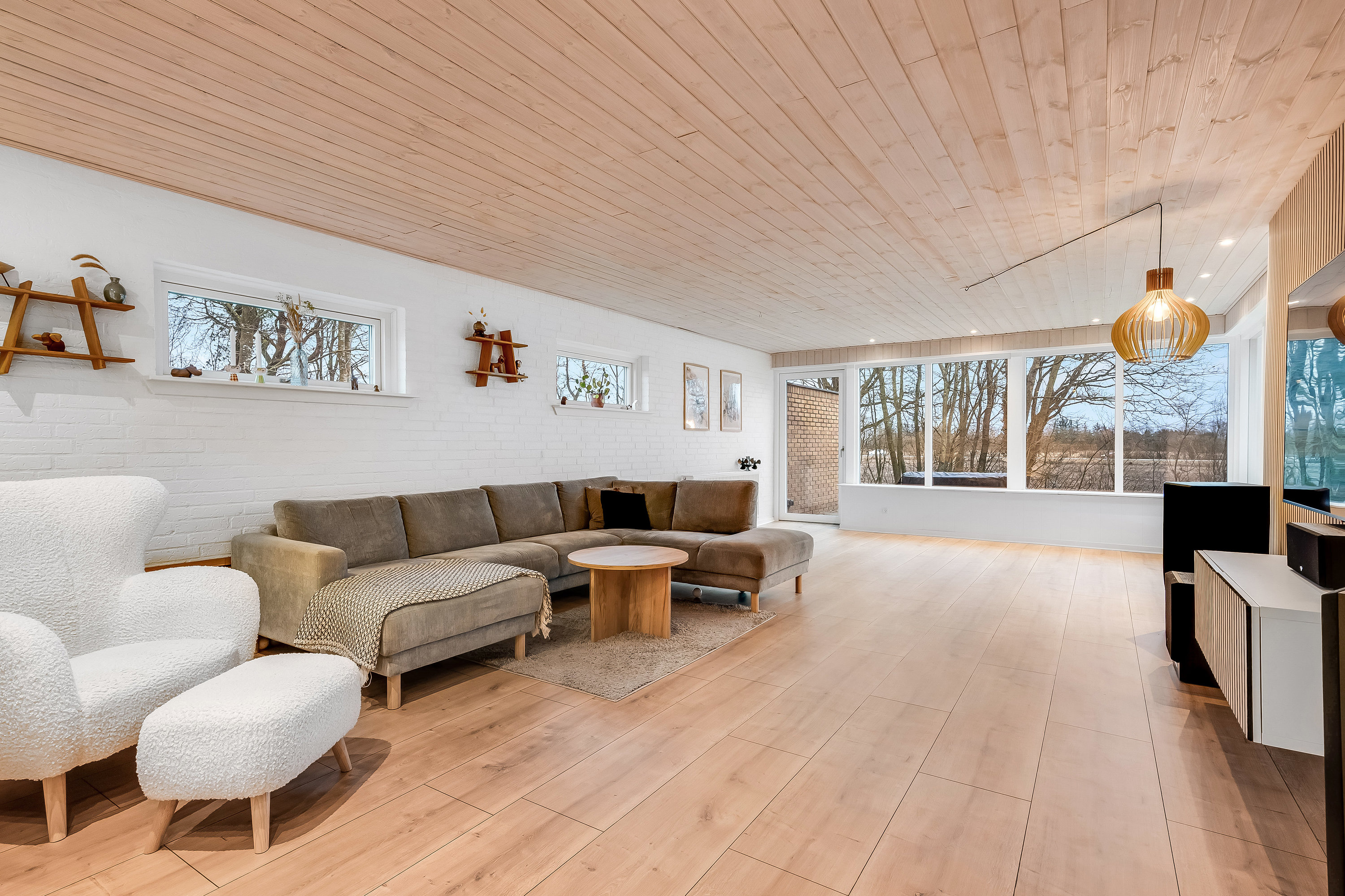 Fremhævet stue billede i fuldskærmstilstand. Billede af Bartholinsvej 2, 7500 Holstebro