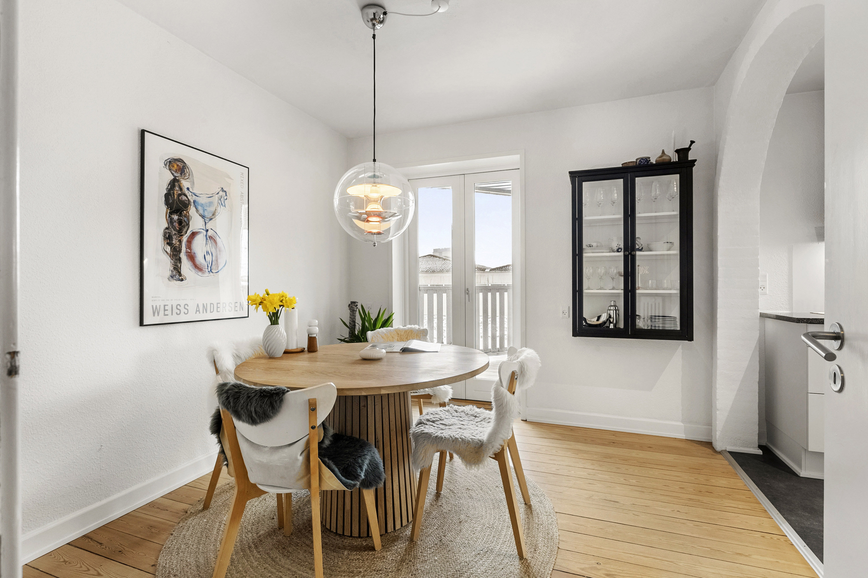 Fremhævet spisestue billede i fuldskærmstilstand. Billede af Lindsnakkevej 10, st.., 6200 Aabenraa