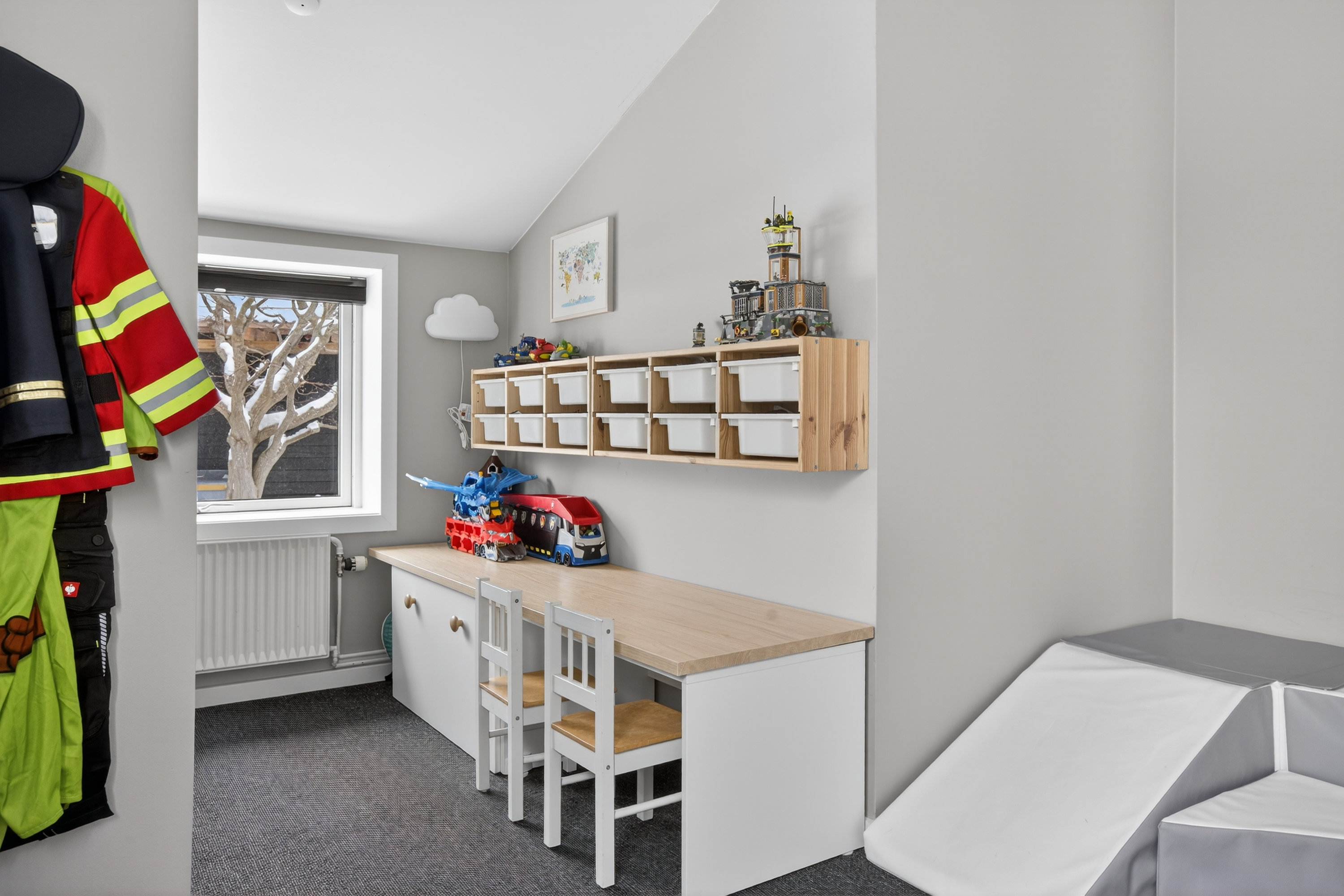 Fremhævet værelse  billede i fuldskærmstilstand. Billede af Svalebo 2, 2750 Ballerup