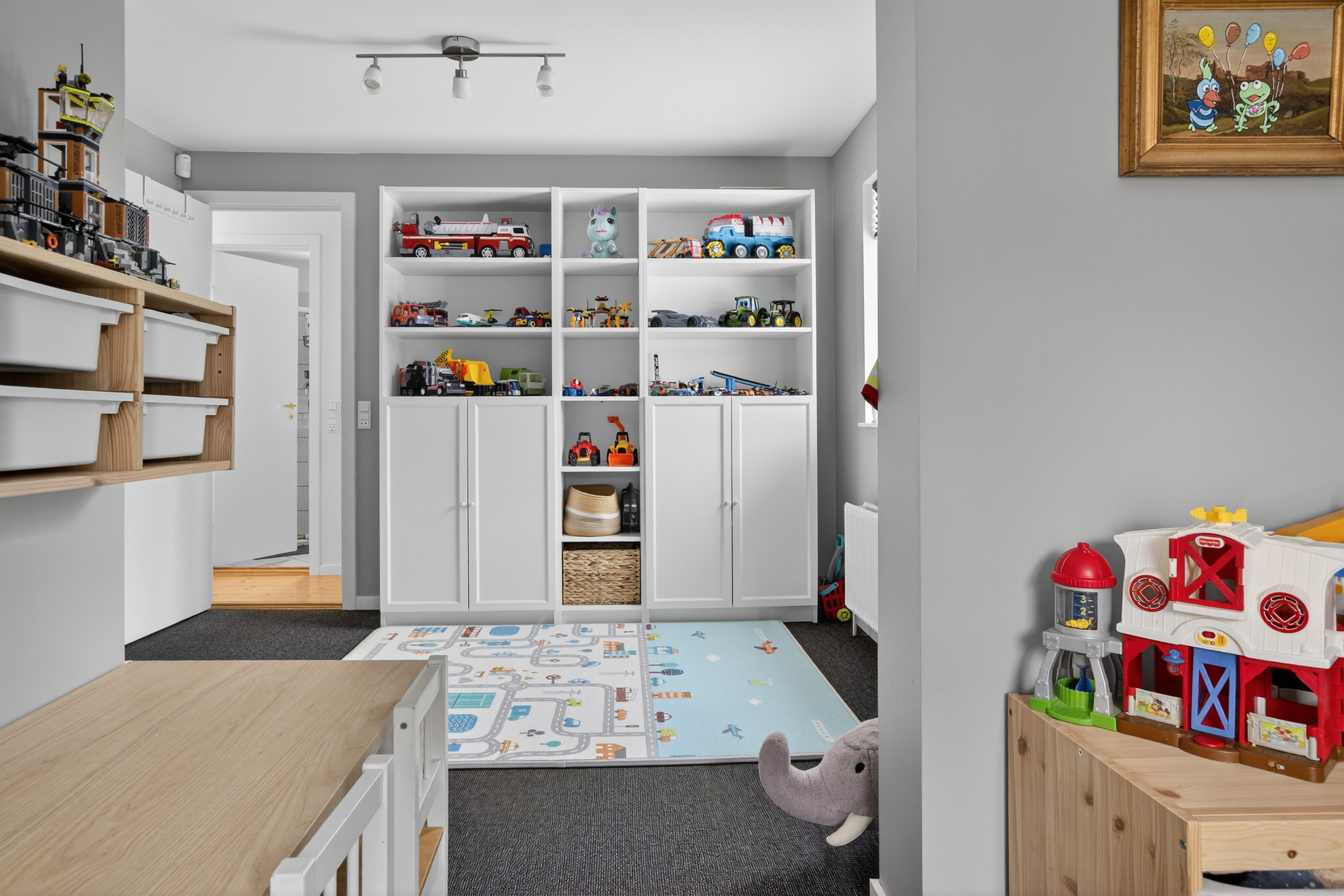 Fremhævet værelse  billede i fuldskærmstilstand. Billede af Svalebo 2, 2750 Ballerup