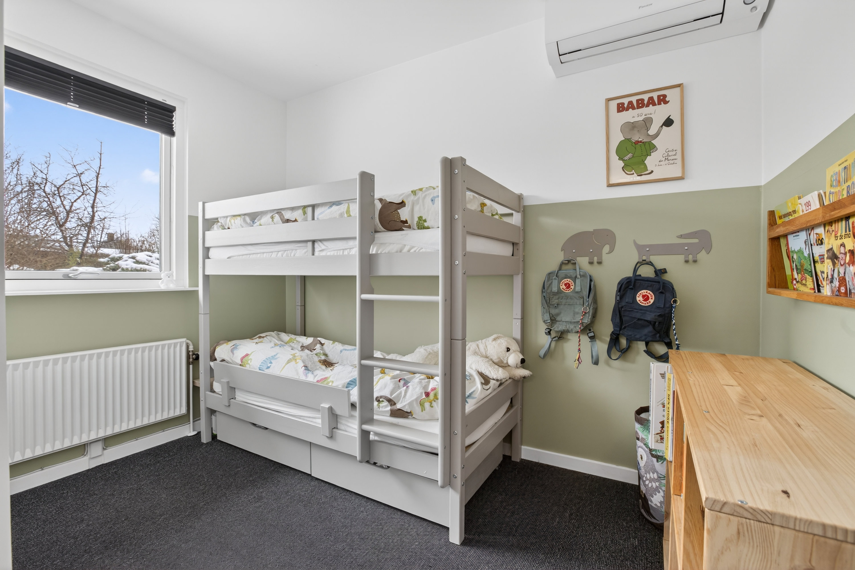 Fremhævet værelse  billede i fuldskærmstilstand. Billede af Svalebo 2, 2750 Ballerup