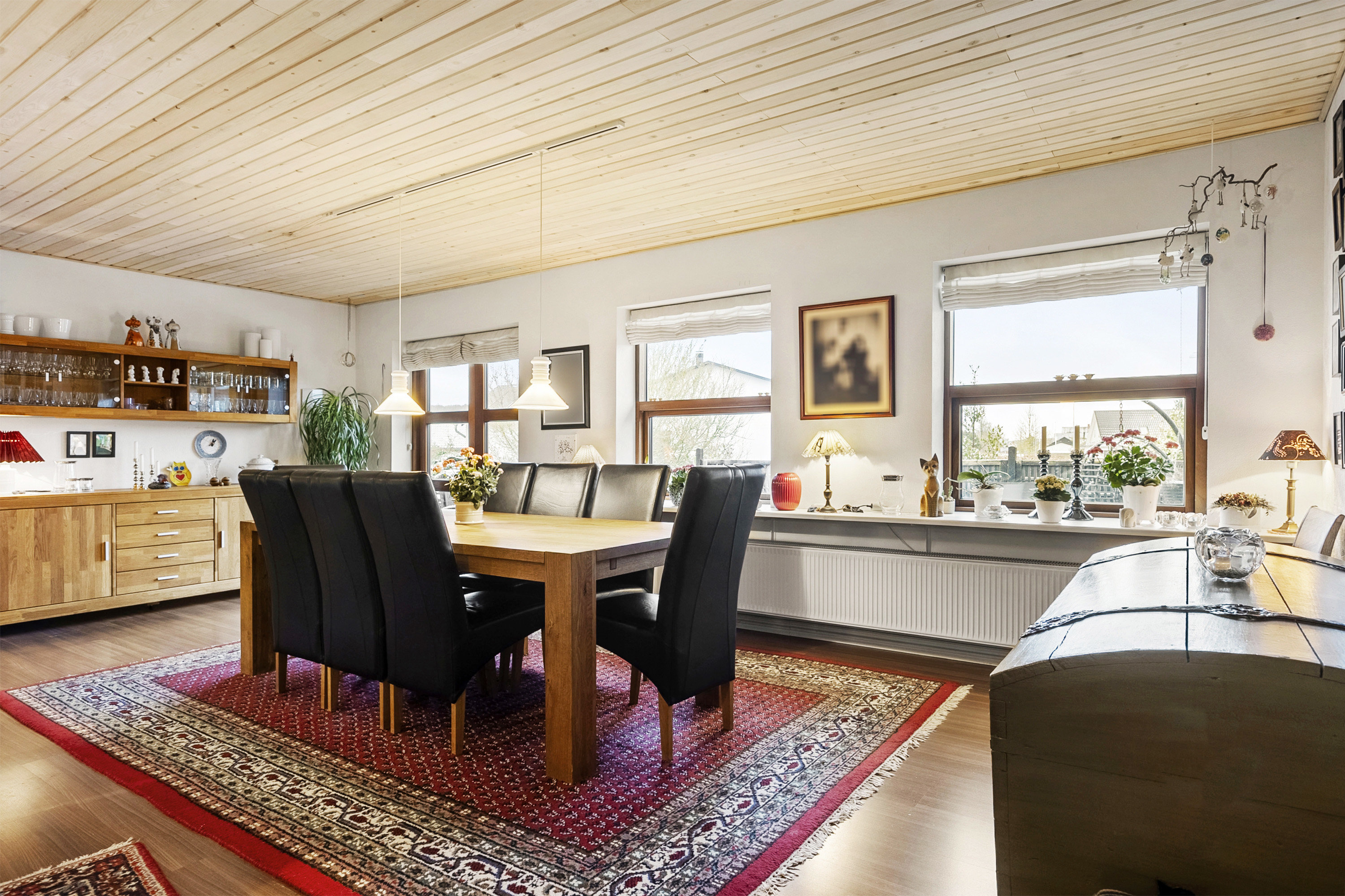 Fremhævet spisestue billede i fuldskærmstilstand. Billede af Gramsløkke 1, 6200 Aabenraa