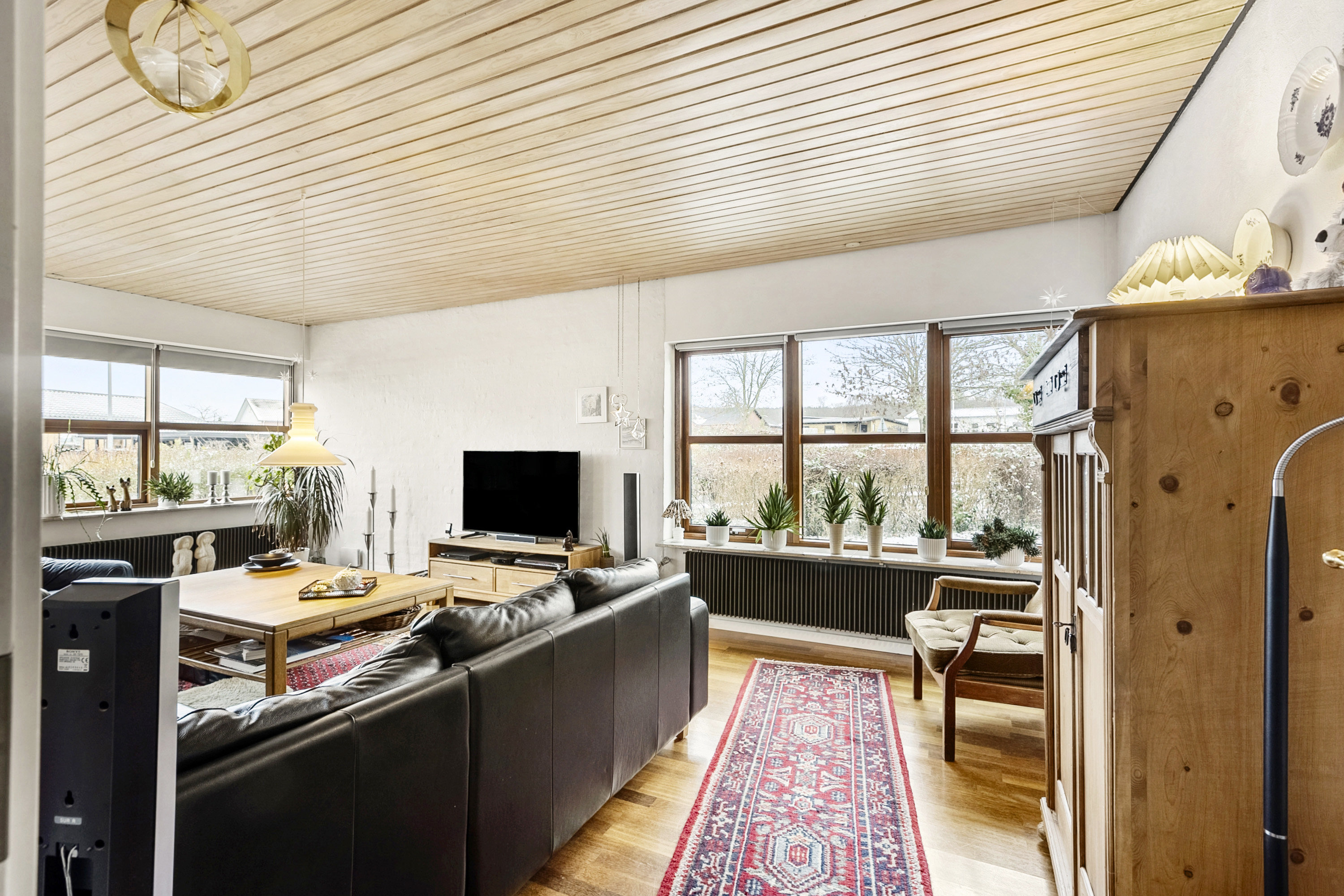 Fremhævet stue billede i fuldskærmstilstand. Billede af Gramsløkke 1, 6200 Aabenraa