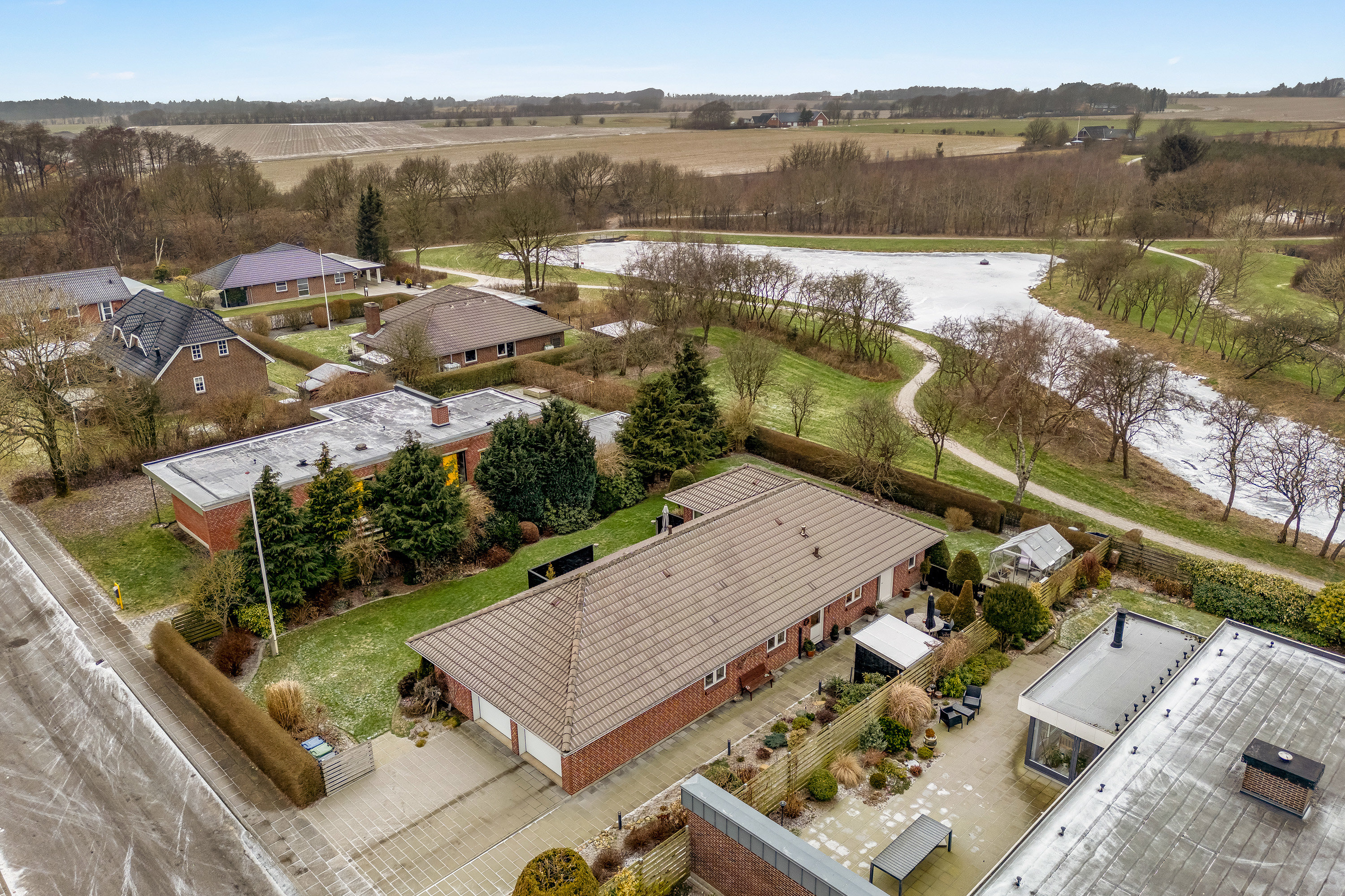 Fremhævet luftfoto billede i fuldskærmstilstand. Billede af Søparken 14, 6862 Tistrup
