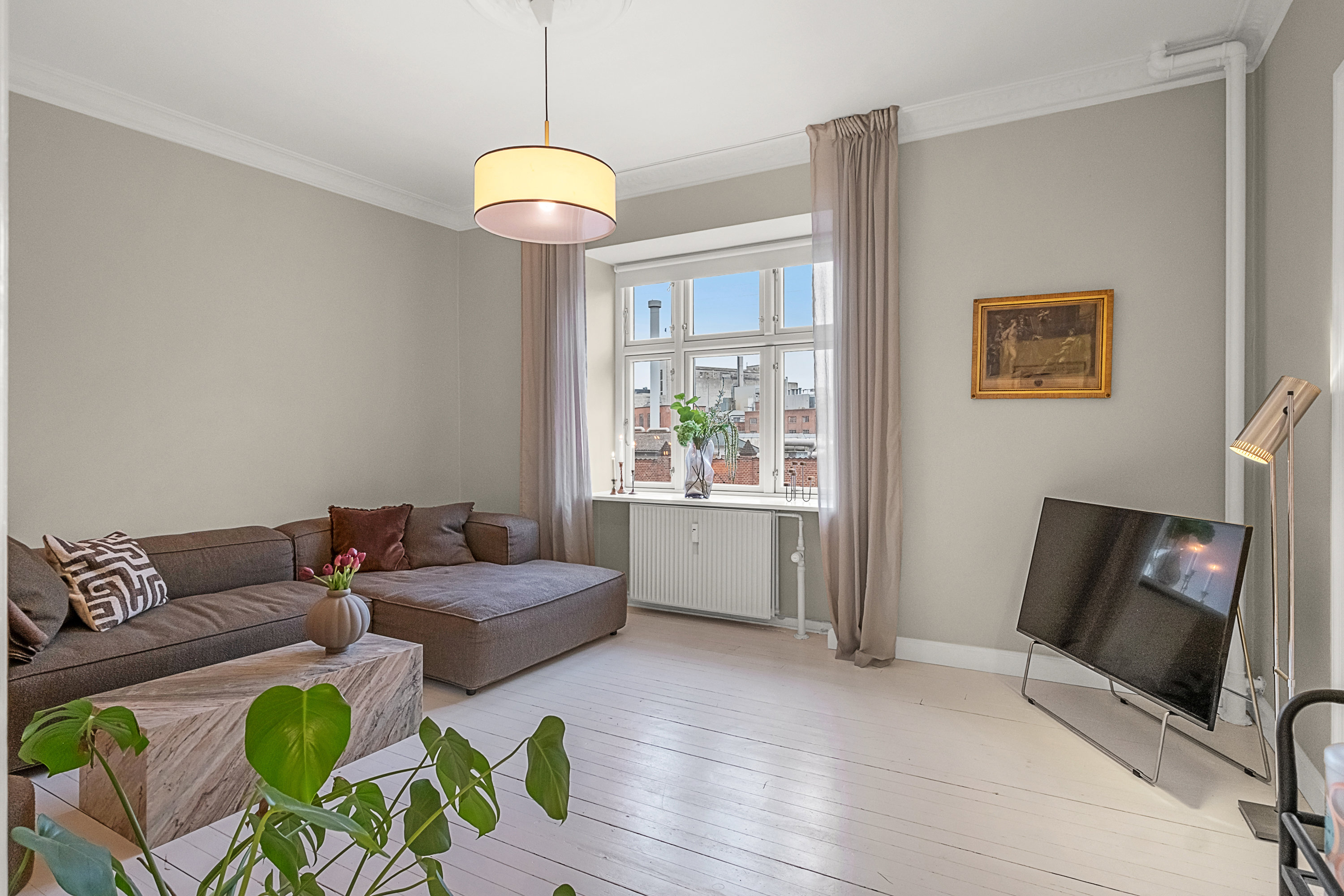 Fremhævet stue billede i fuldskærmstilstand. Billede af Strandvejen 32, st.., 8000 Aarhus C