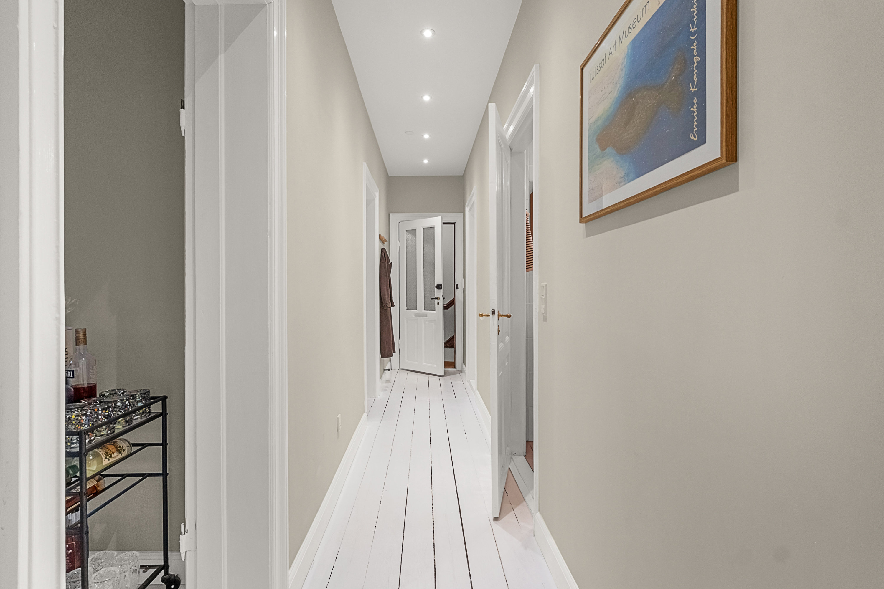 Fremhævet entré billede i fuldskærmstilstand. Billede af Strandvejen 32, st.., 8000 Aarhus C